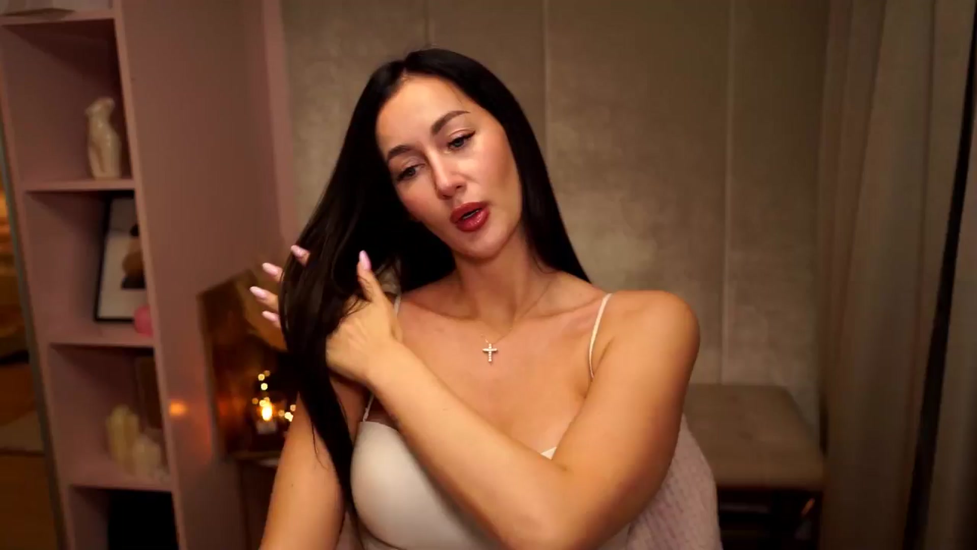 Gallery image thumbnail from Queen_Dasha's myfreecams stream on, 10/21/2025, 22:47 image 10 of 20