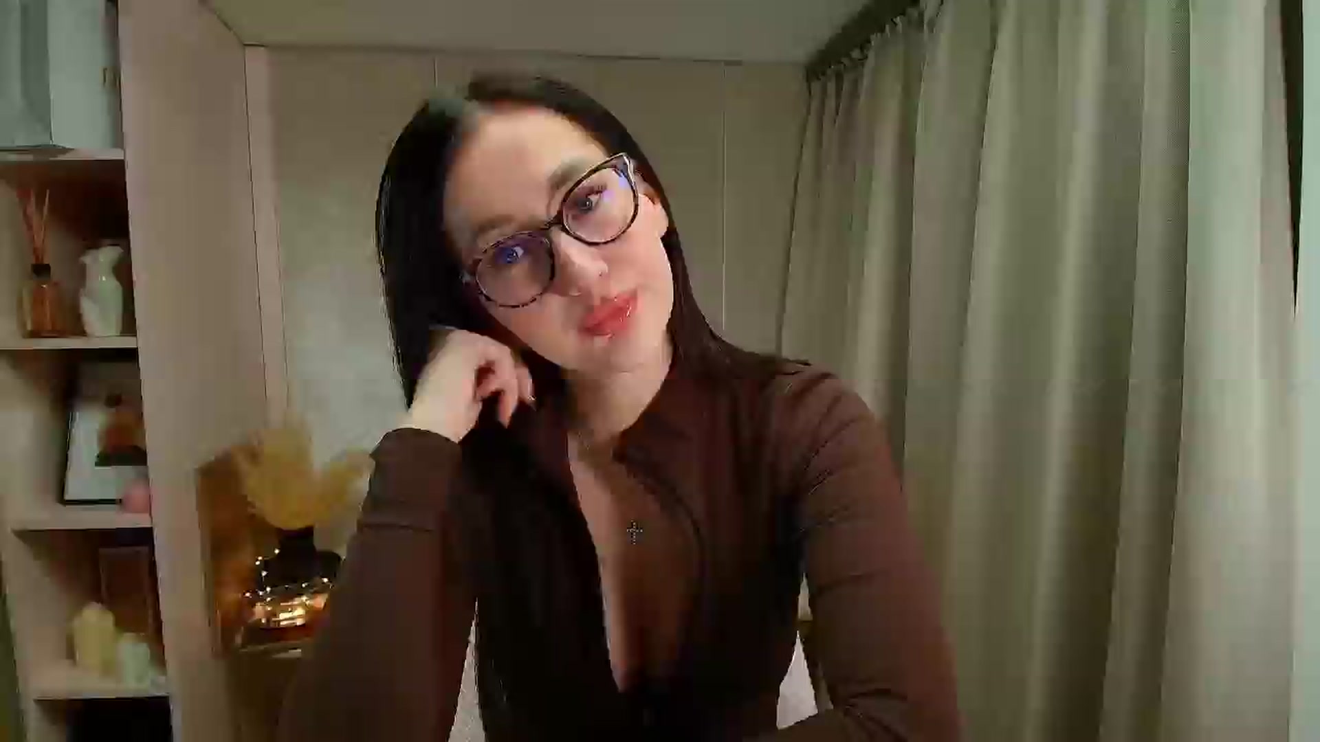 Gallery image thumbnail from Queen_Dasha's myfreecams stream on, 12/27/2025, 21:35 image 3 of 20