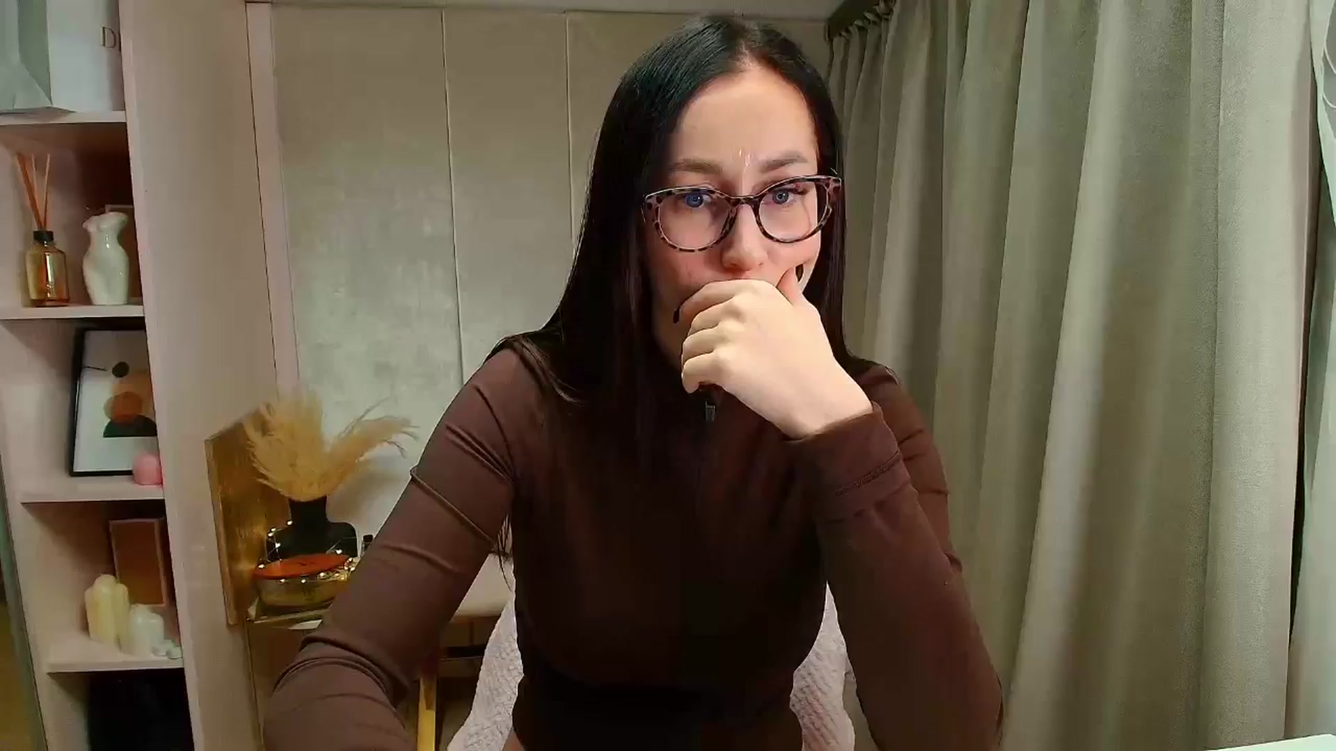 Gallery image thumbnail from Queen_Dasha's myfreecams stream on, 12/27/2025, 23:19 image 20 of 20