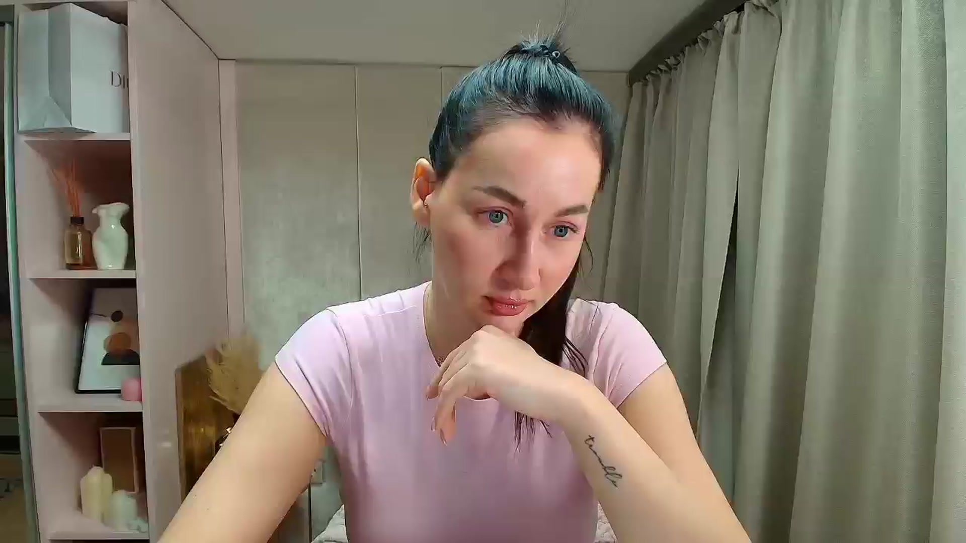Gallery image thumbnail from Queen_Dasha's myfreecams stream on, 03/14/2026, 22:48 image 2 of 20