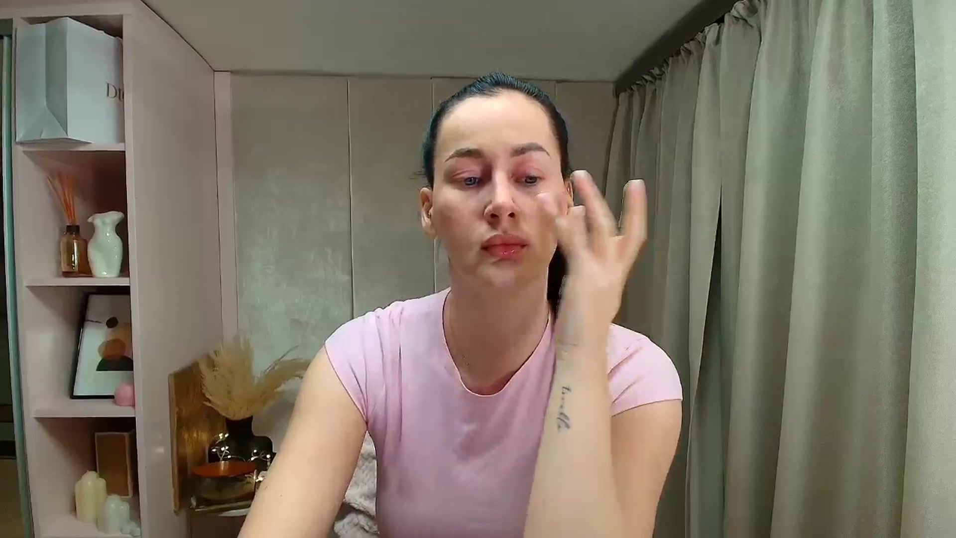 Gallery image thumbnail from Queen_Dasha's myfreecams stream on, 03/19/2026, 22:04 image 3 of 20