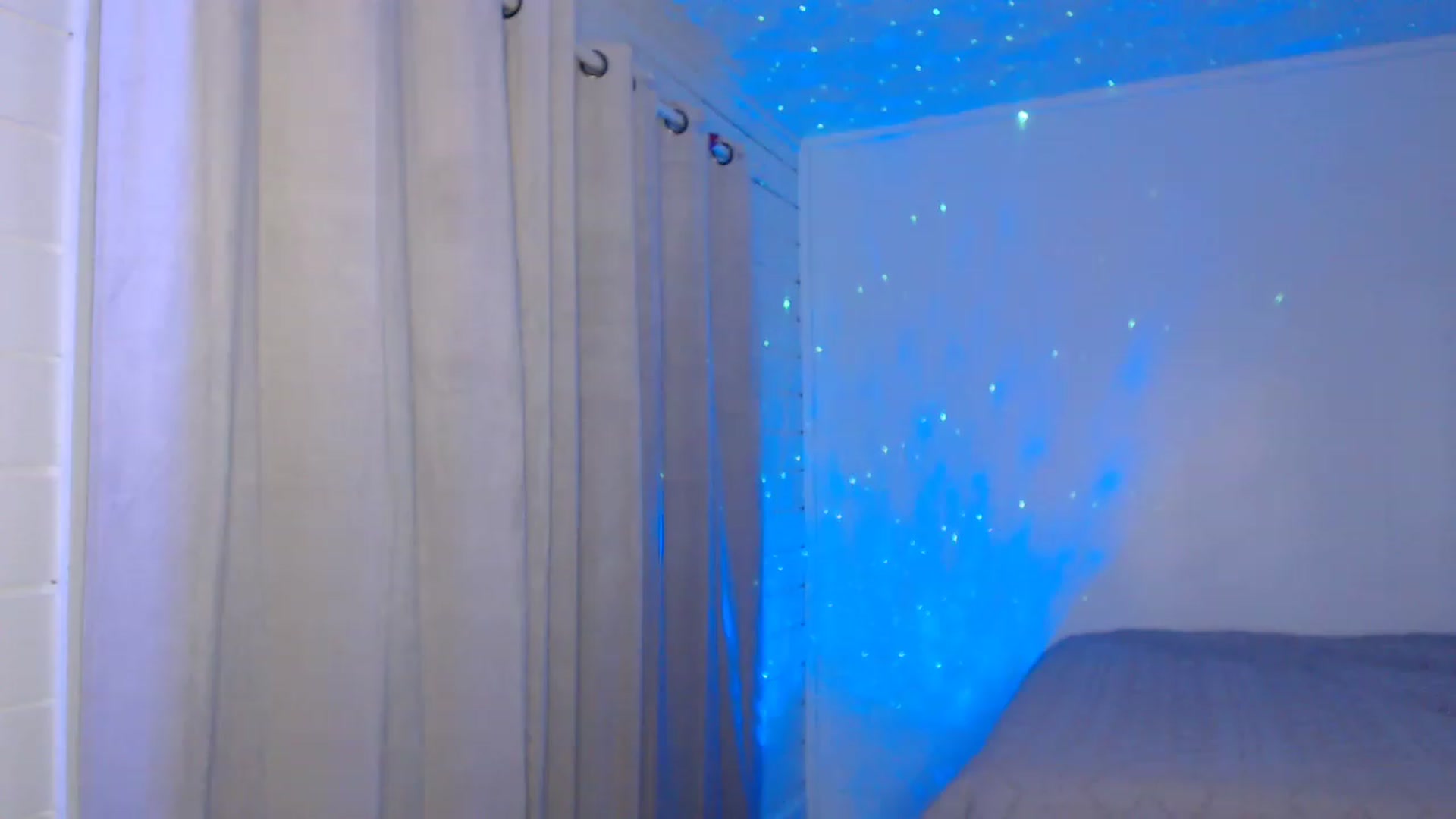 Gallery image thumbnail from Queen_Kendall's myfreecams stream on, 08/18/2023, 24:53 image 11 of 20