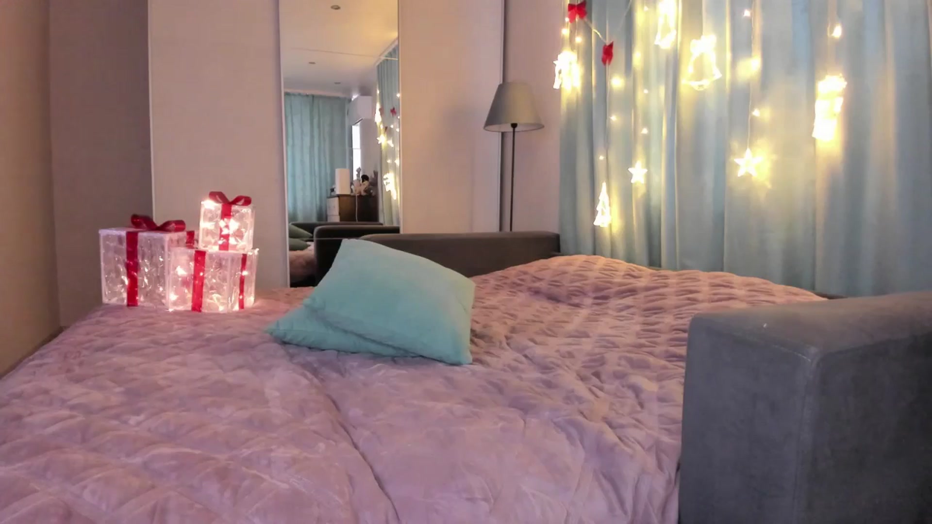 Gallery image thumbnail from Queen__Diana's myfreecams stream on, 12/24/2025, 06:49 image 5 of 20