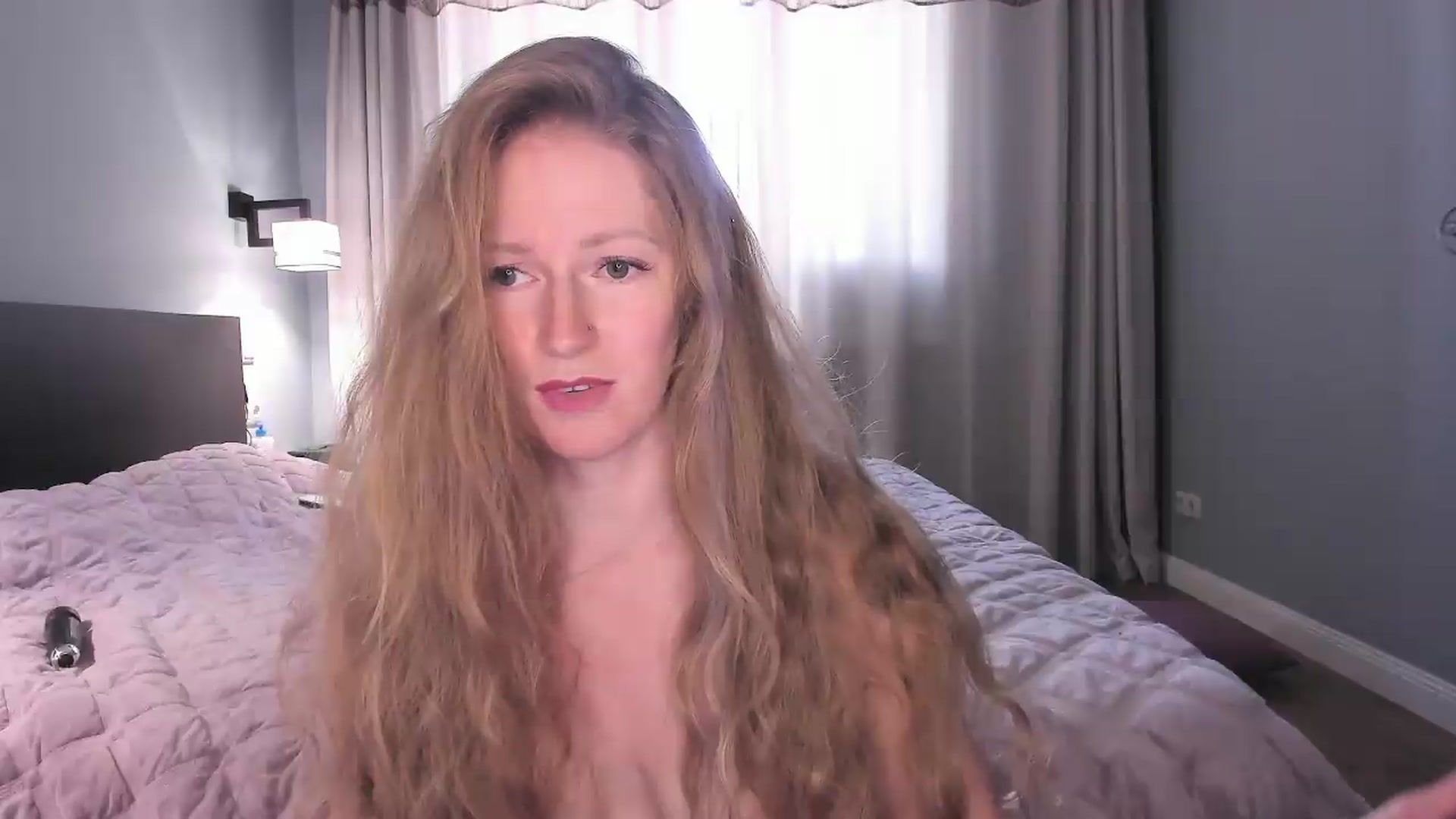 Gallery image thumbnail from Queen__Diana's myfreecams stream on, 06/12/2026, 08:42 image 18 of 20