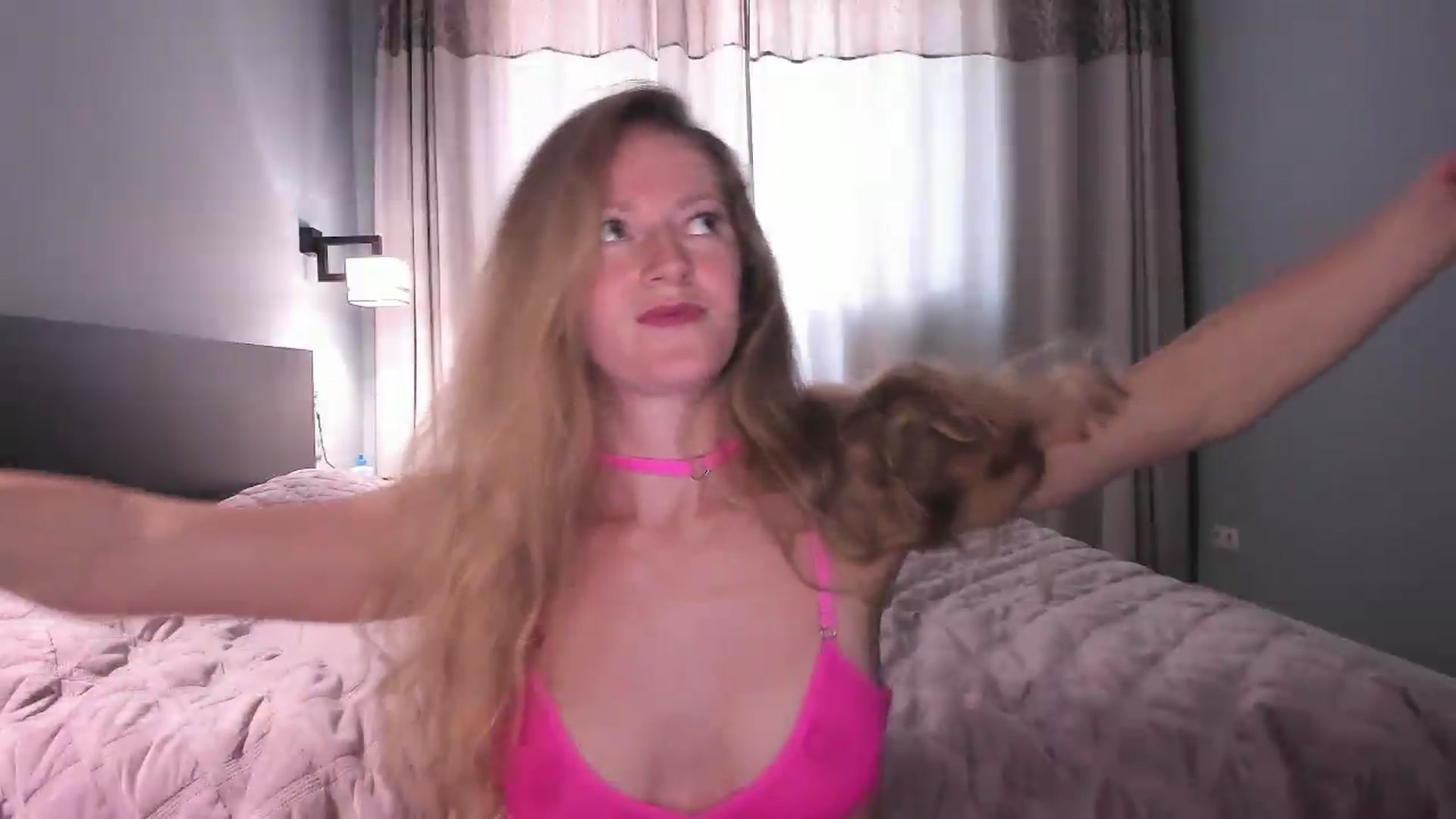 Gallery image thumbnail from Queen__Diana's myfreecams stream on, 06/21/2026, 07:07 image 5 of 20