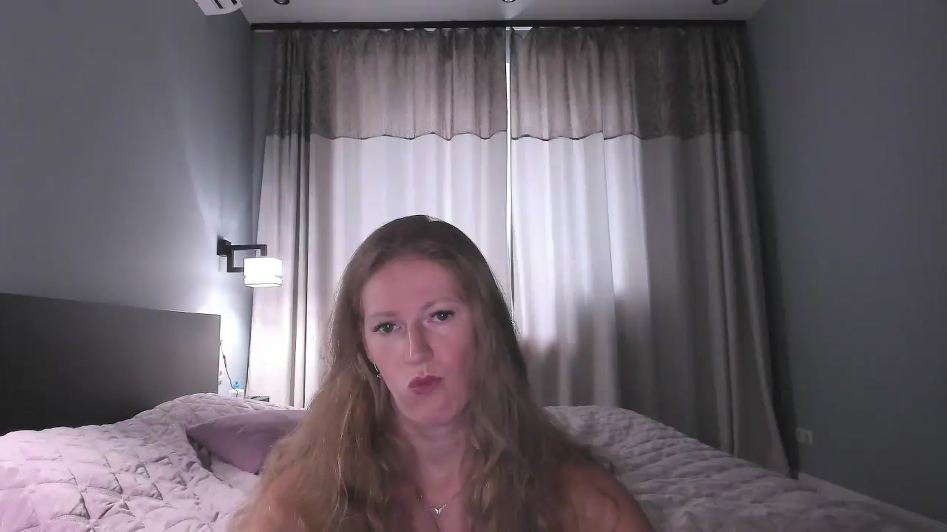 Gallery image thumbnail from Queen__Diana's myfreecams stream on, 07/11/2026, 07:47 image 7 of 20
