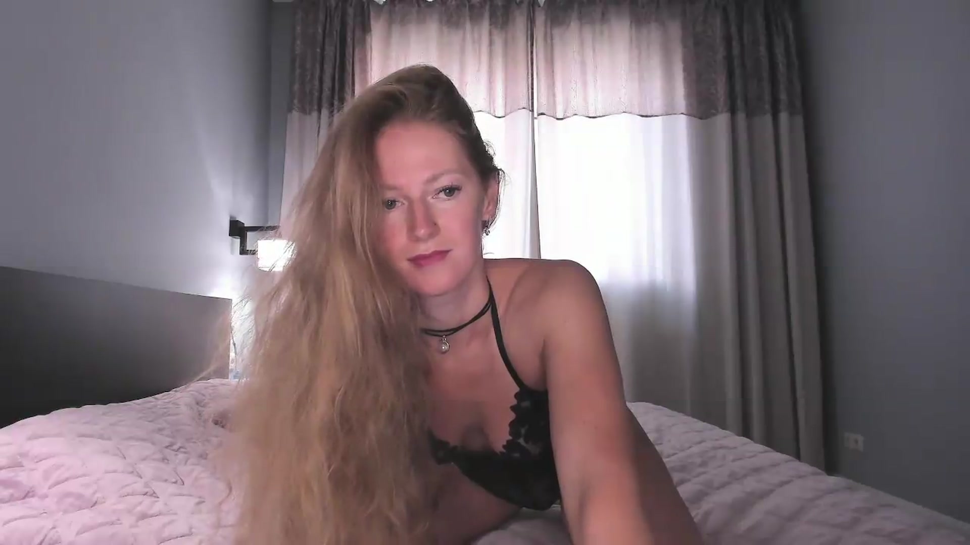 Gallery image thumbnail from Queen__Diana's myfreecams stream on, 07/18/2026, 06:19 image 6 of 20
