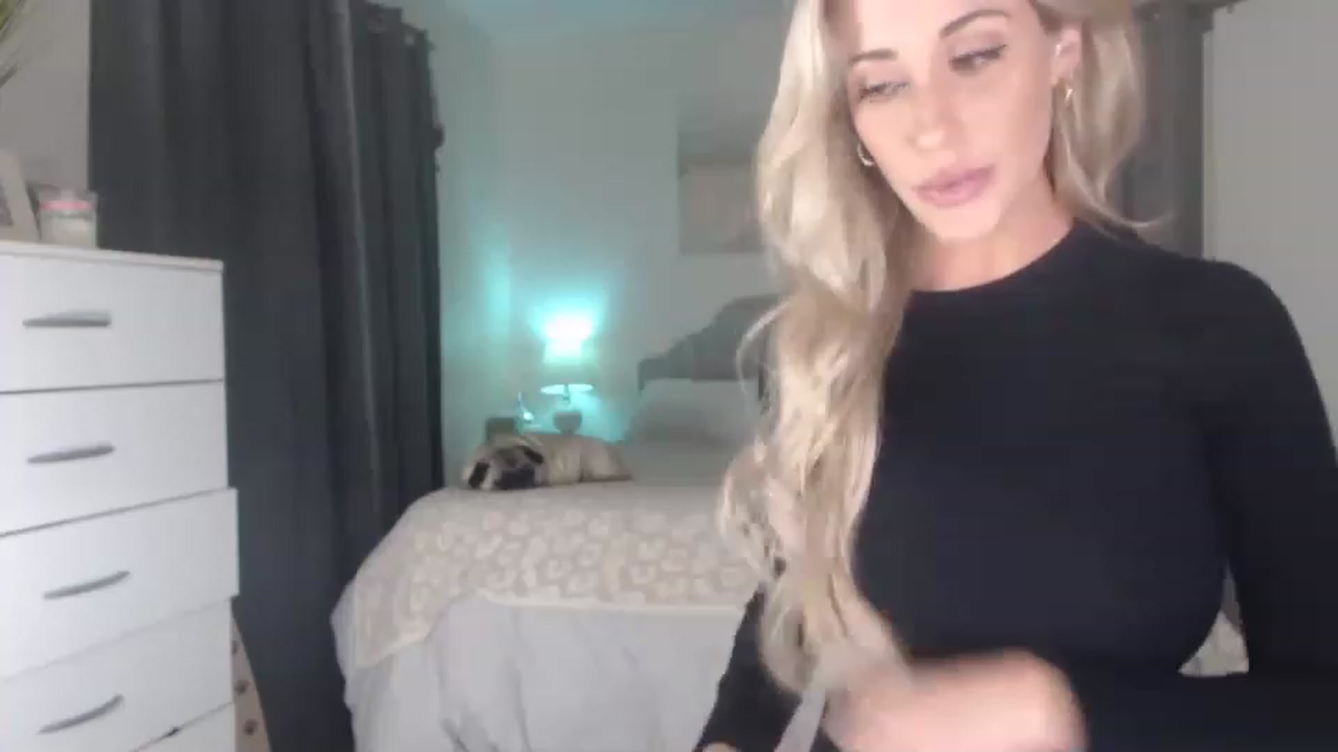 Gallery image thumbnail from Queen_bambii's myfreecams stream on, 11/22/2022, 07:37 image 8 of 20