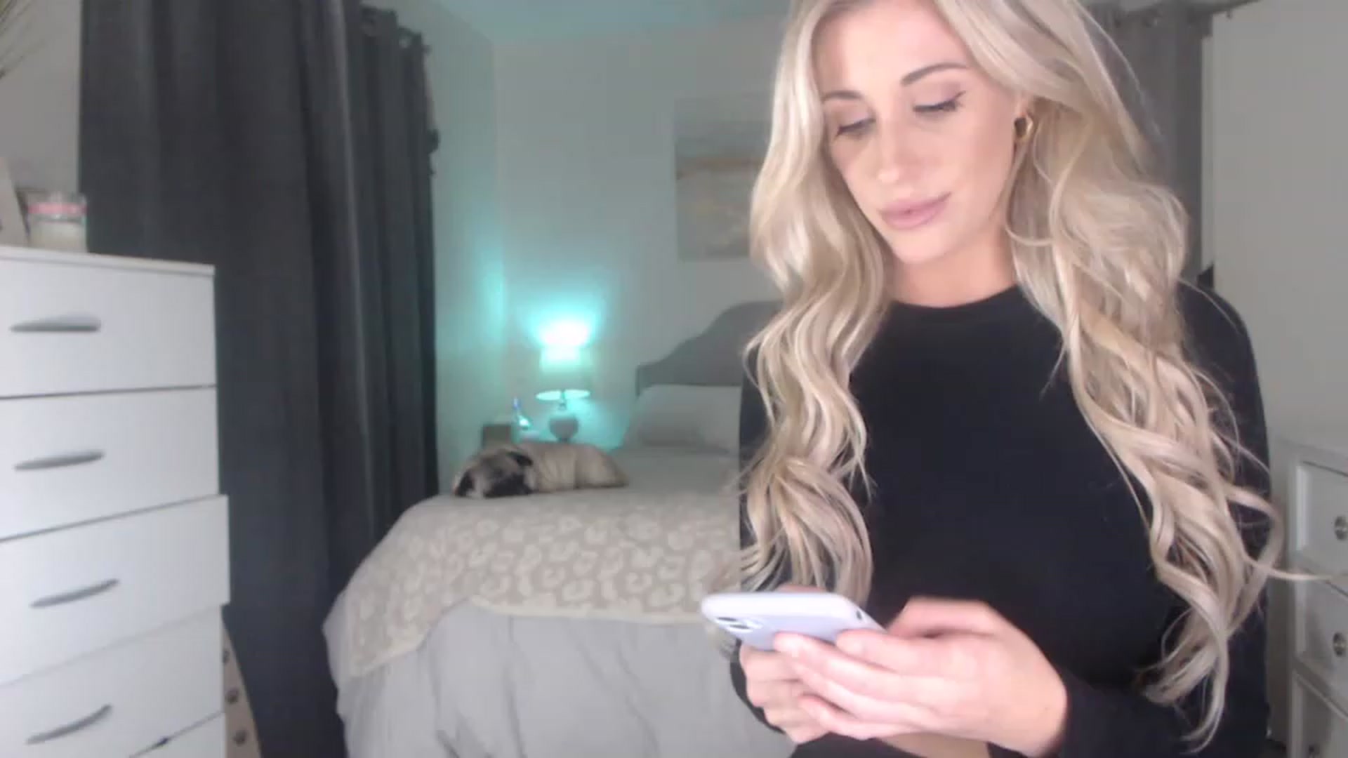 Gallery image thumbnail from Queen_bambii's myfreecams stream on, 11/22/2022, 07:37 image 11 of 20