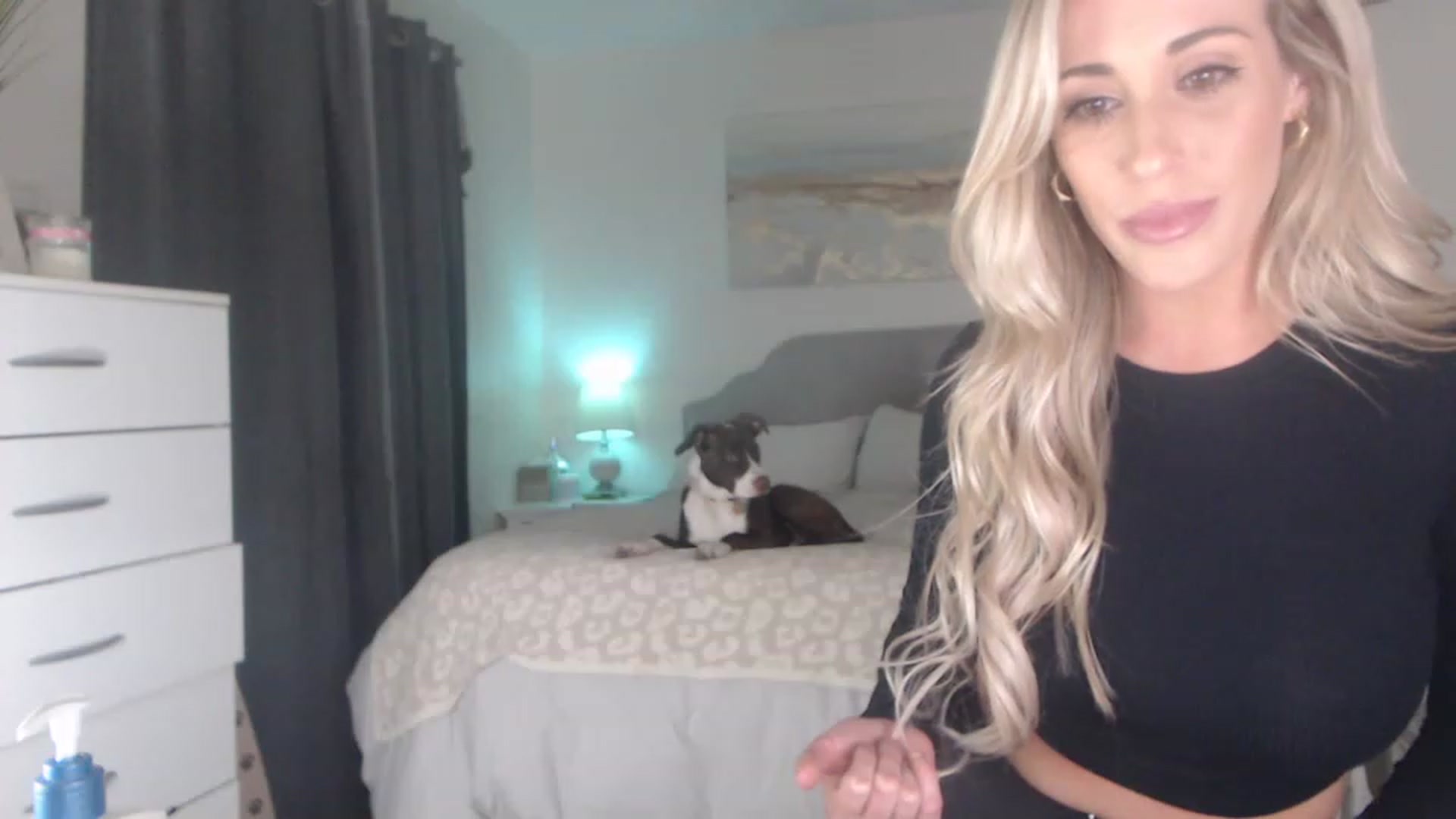 Gallery image thumbnail from Queen_bambii's myfreecams stream on, 11/22/2022, 07:37 image 2 of 20