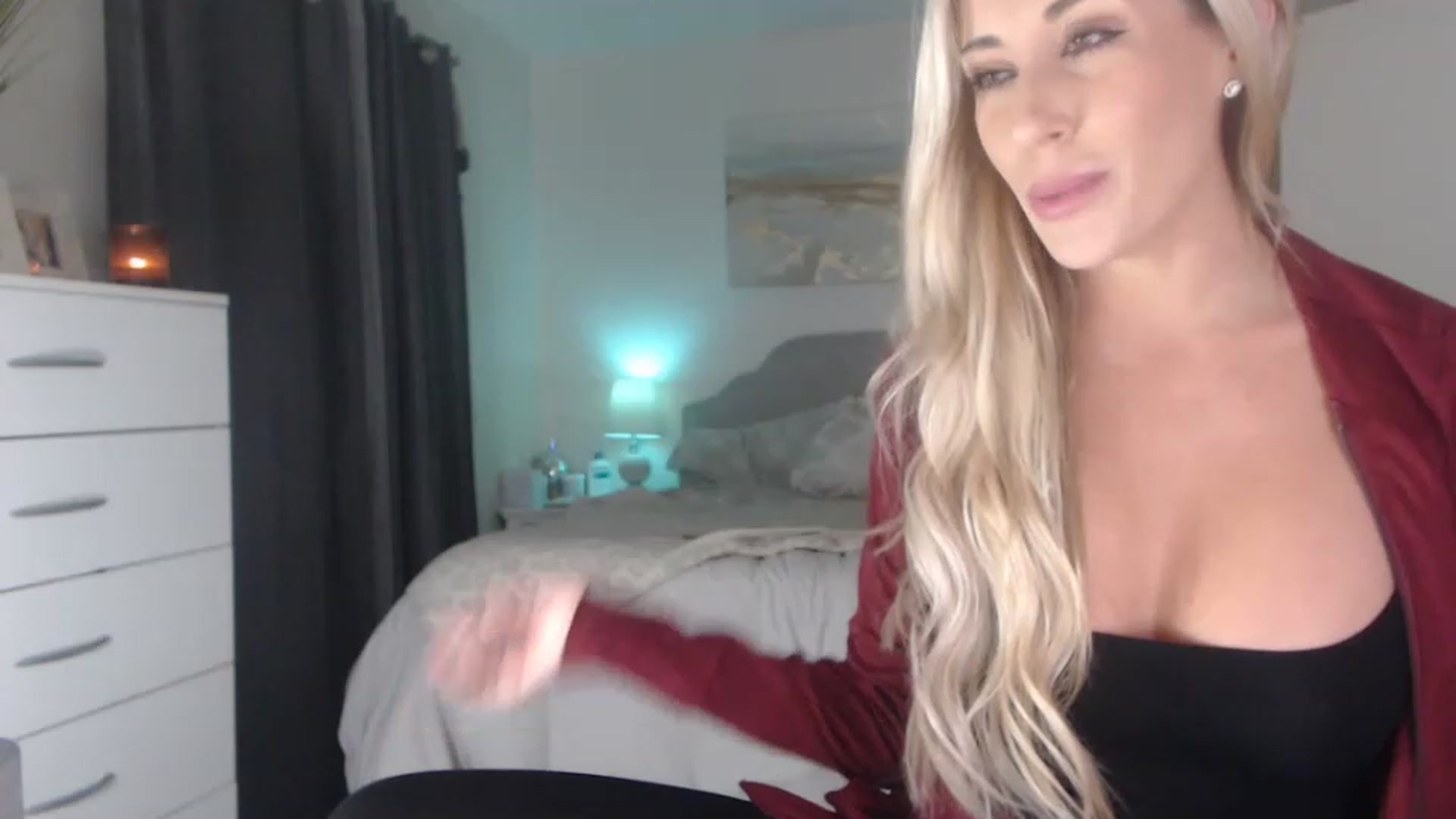 Gallery image thumbnail from Queen_bambii's myfreecams stream on, 12/07/2022, 07:31 image 9 of 20