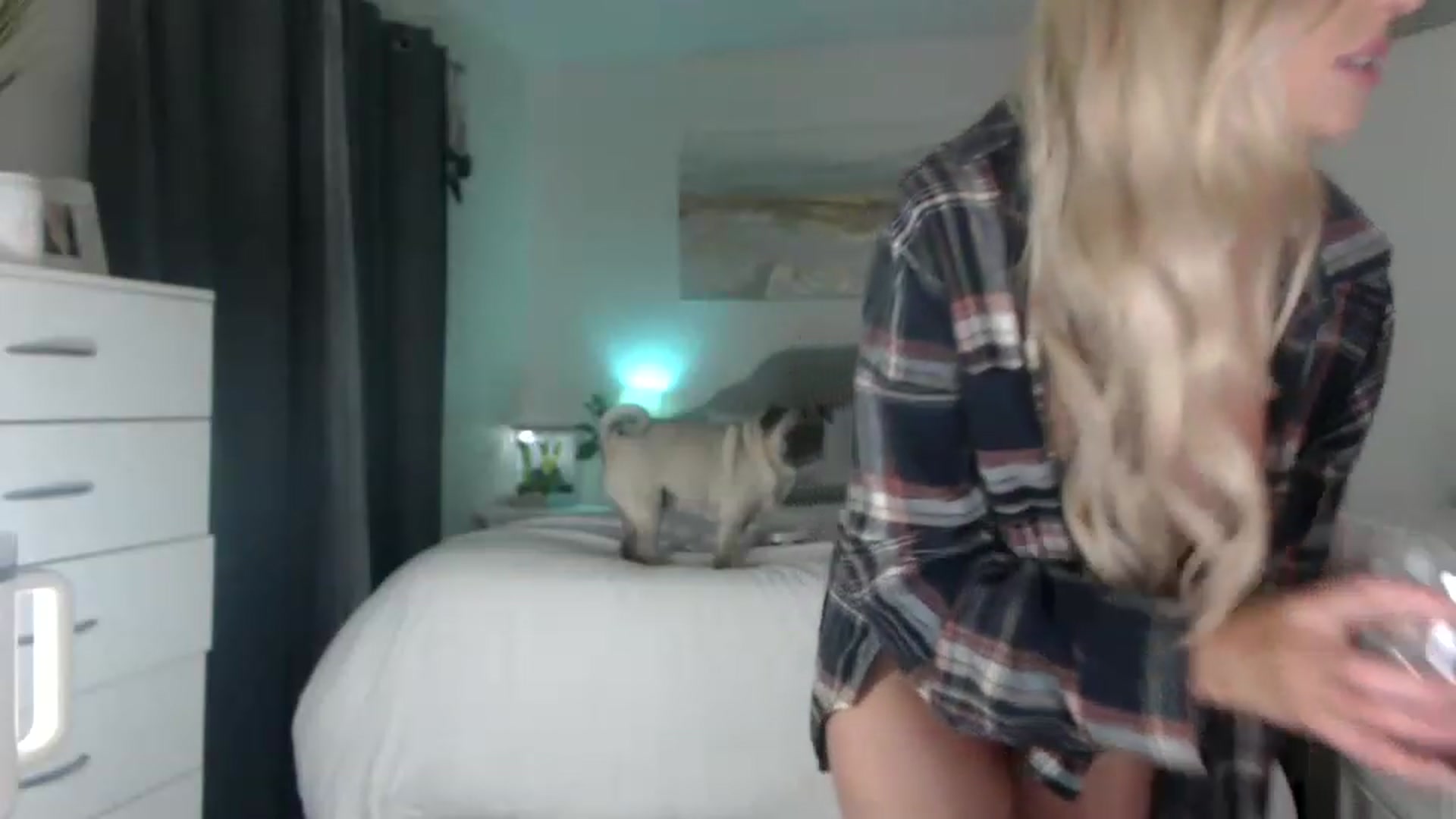 Gallery image thumbnail from Queen_bambii's myfreecams stream on, 01/06/2023, 07:31 image 15 of 20