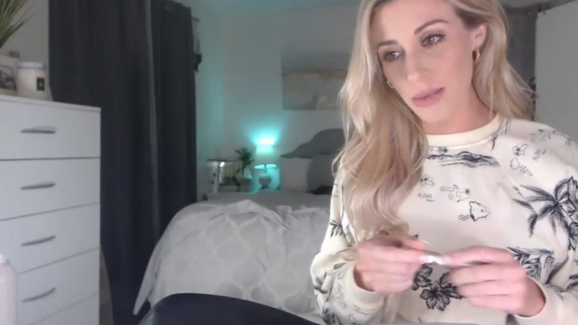 Gallery image thumbnail from Queen_bambii's myfreecams stream on, 02/09/2023, 07:43 image 18 of 20