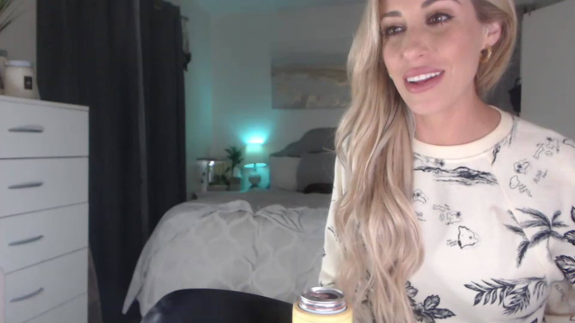 Gallery image thumbnail from Queen_bambii's myfreecams stream on, 02/09/2023, 07:43 image 14 of 20
