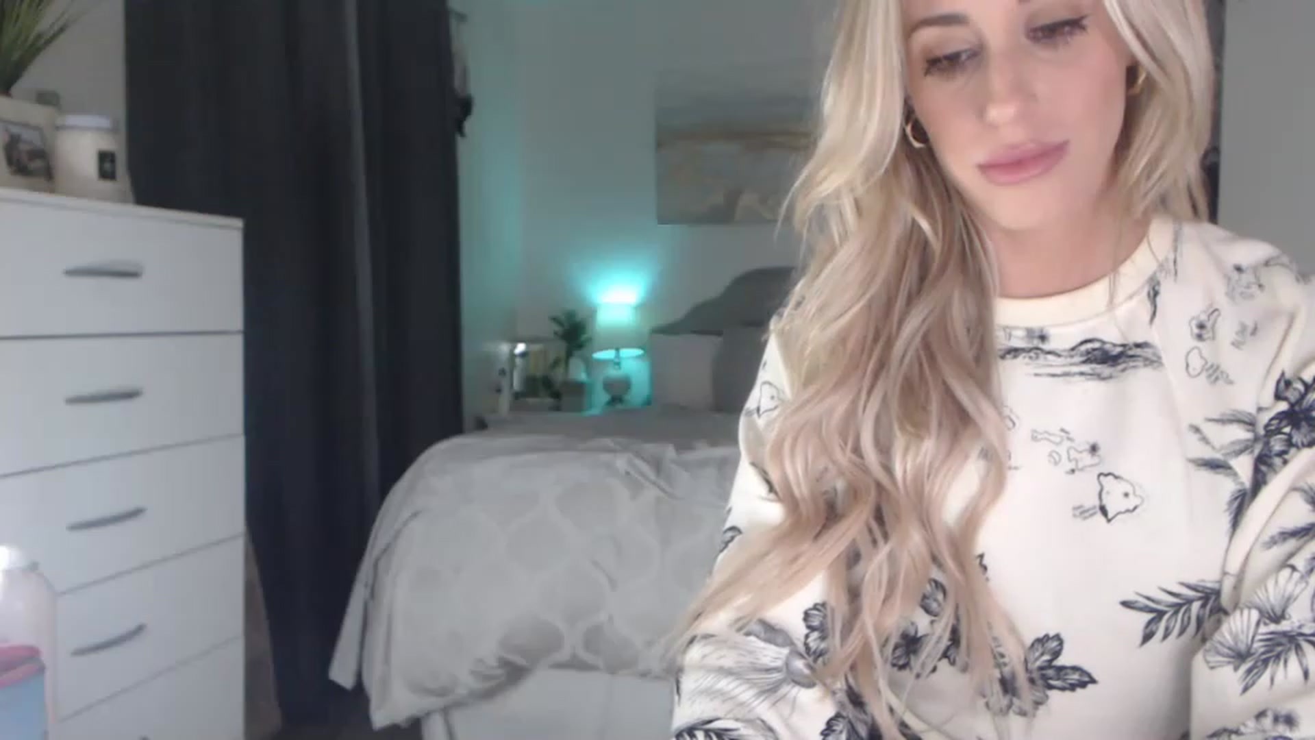 Gallery image thumbnail from Queen_bambii's myfreecams stream on, 02/09/2023, 08:47 image 12 of 20