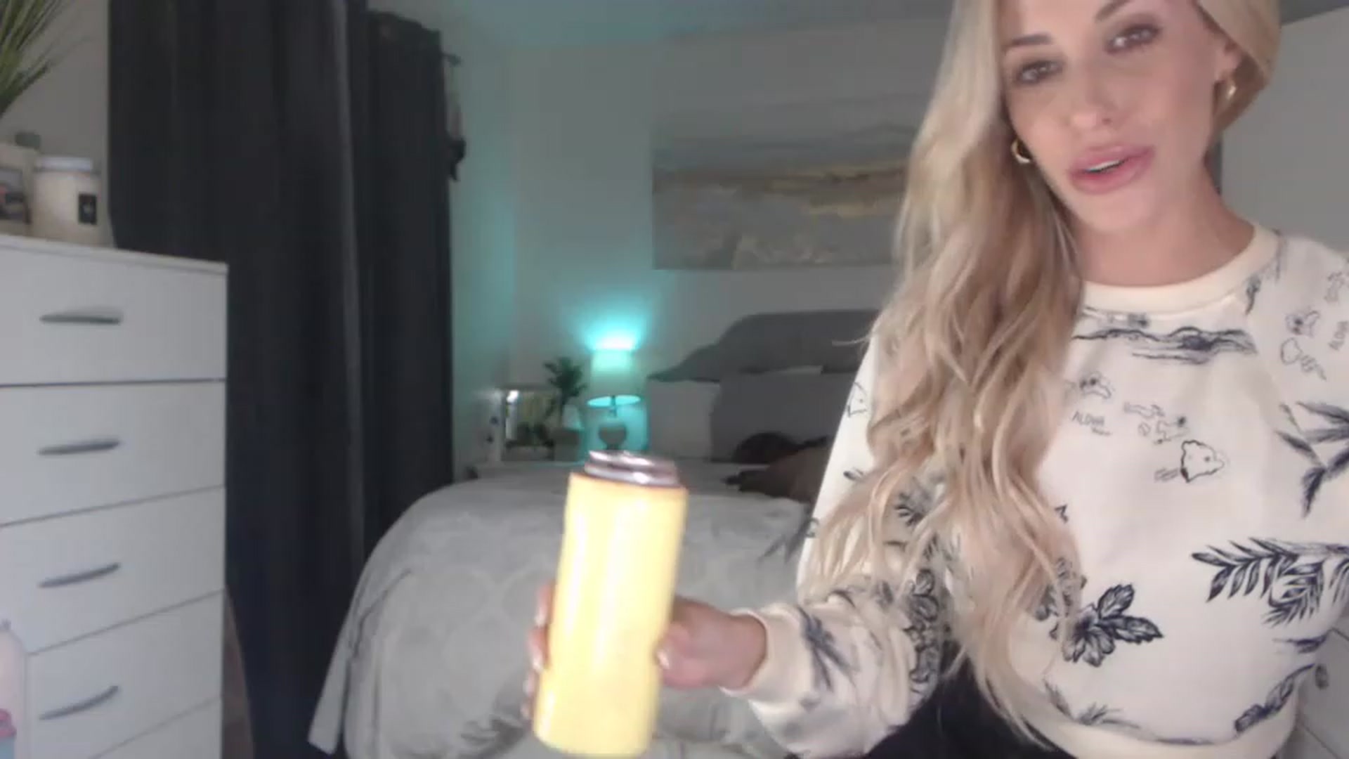 Gallery image thumbnail from Queen_bambii's myfreecams stream on, 02/09/2023, 08:47 image 19 of 20