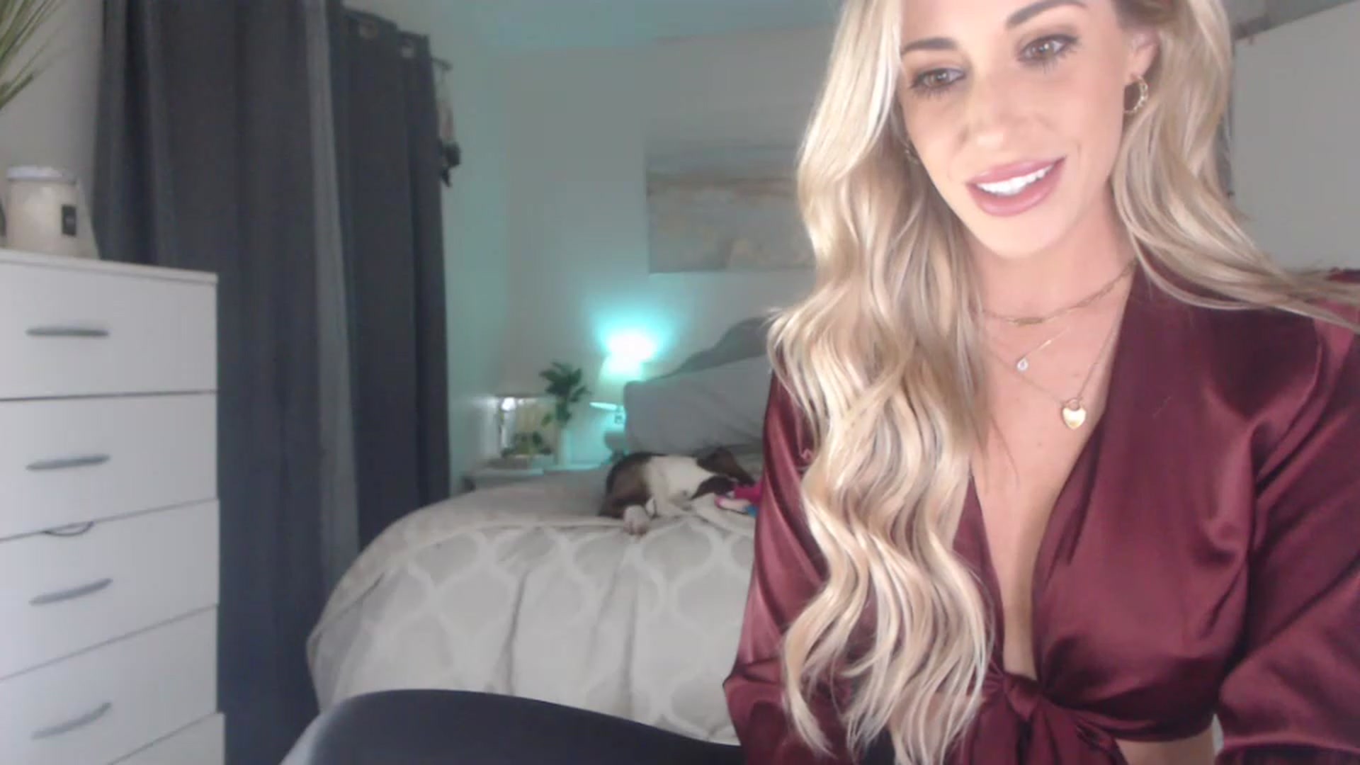 Gallery image thumbnail from Queen_bambii's myfreecams stream on, 02/17/2023, 10:46 image 5 of 20