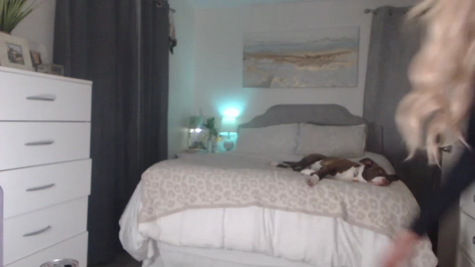 Gallery image thumbnail from Queen_bambii's myfreecams stream on, 03/04/2023, 09:06 image 7 of 20