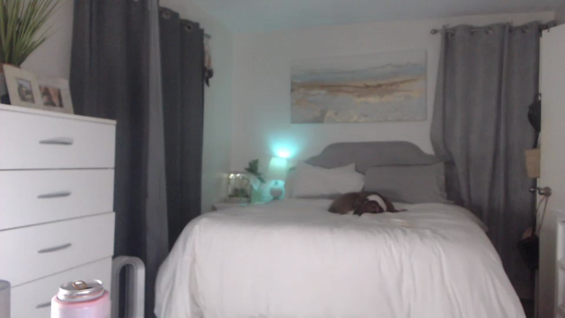 Gallery image thumbnail from Queen_bambii's myfreecams stream on, 03/08/2023, 08:48 image 16 of 20
