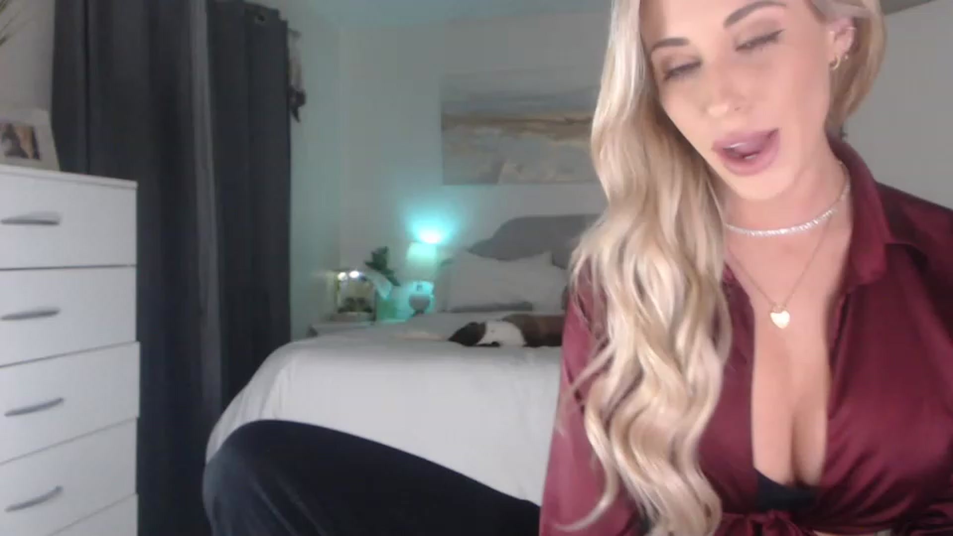 Gallery image thumbnail from Queen_bambii's myfreecams stream on, 03/08/2023, 08:48 image 3 of 20