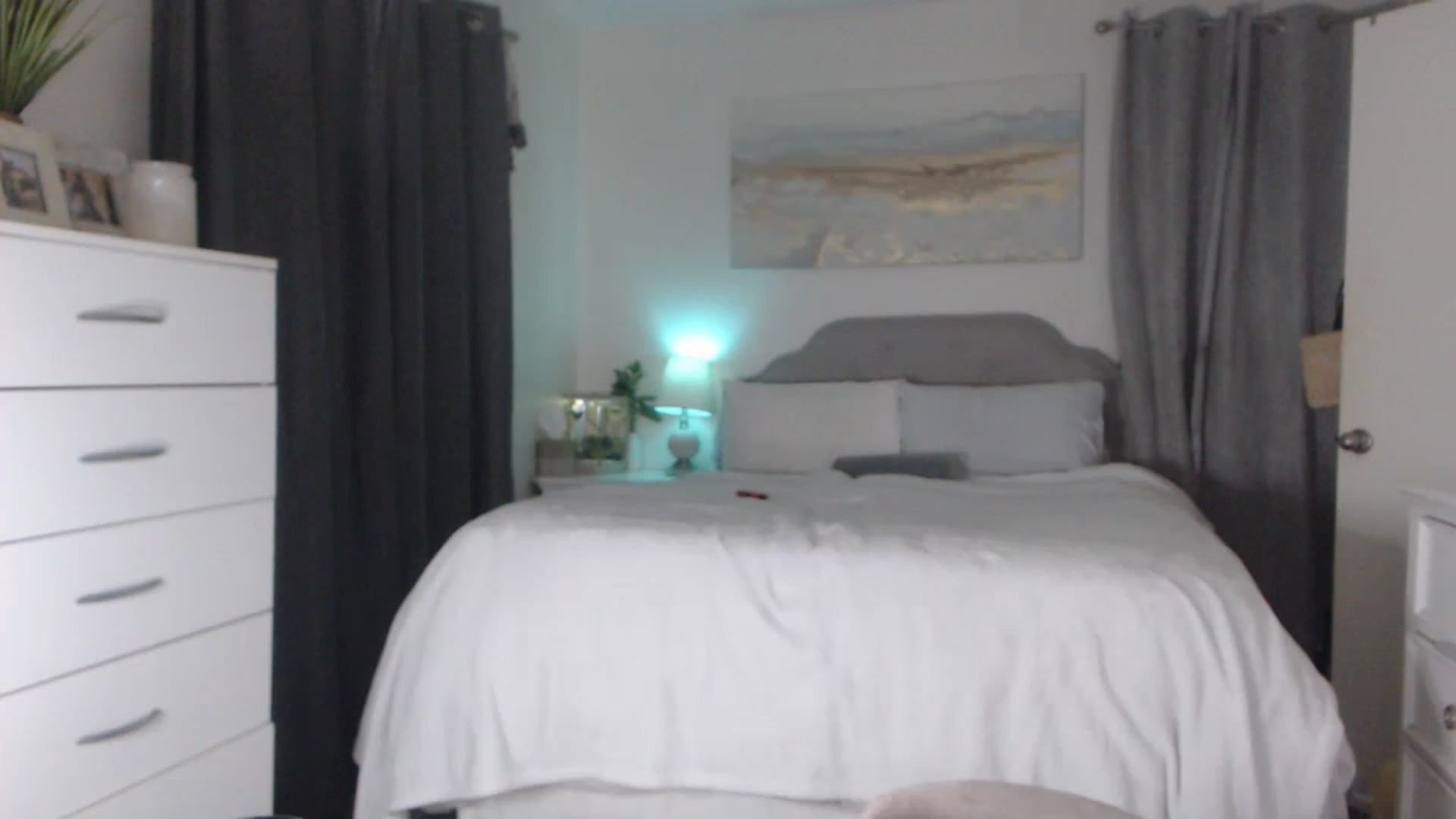 Gallery image thumbnail from Queen_bambii's myfreecams stream on, 03/16/2023, 07:50 image 3 of 20