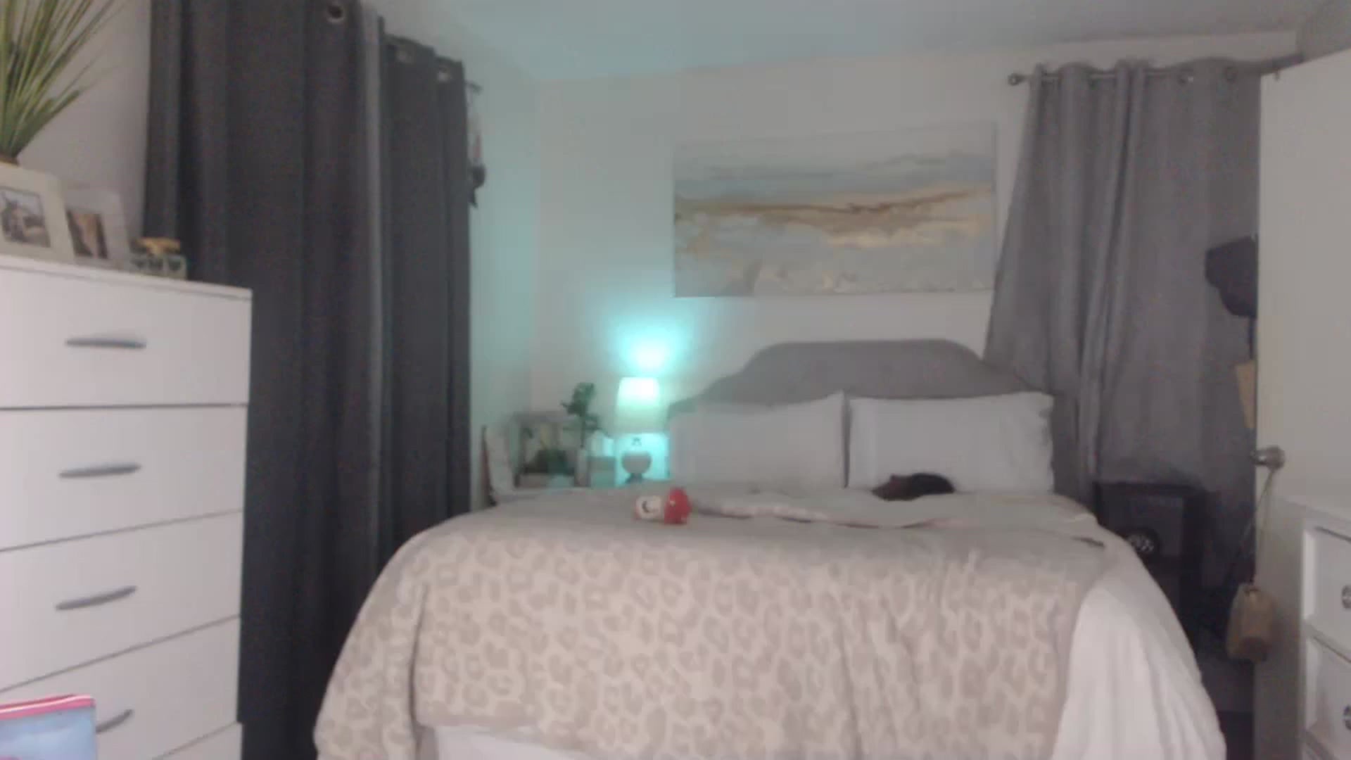 Gallery image thumbnail from Queen_bambii's myfreecams stream on, 04/01/2023, 08:05 image 13 of 20