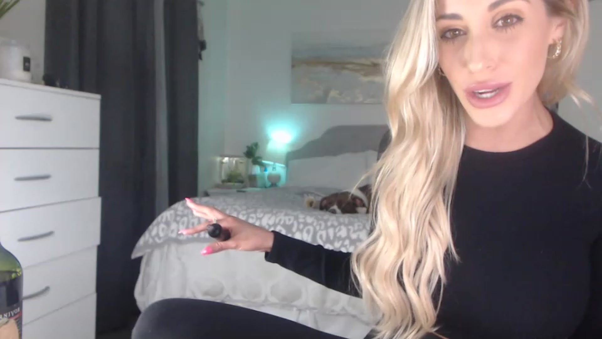 Gallery image thumbnail from Queen_bambii's myfreecams stream on, 04/14/2023, 05:41 image 14 of 20