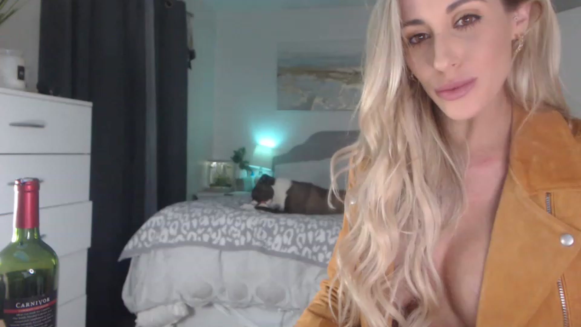Gallery image thumbnail from Queen_bambii's myfreecams stream on, 04/14/2023, 07:07 image 20 of 20