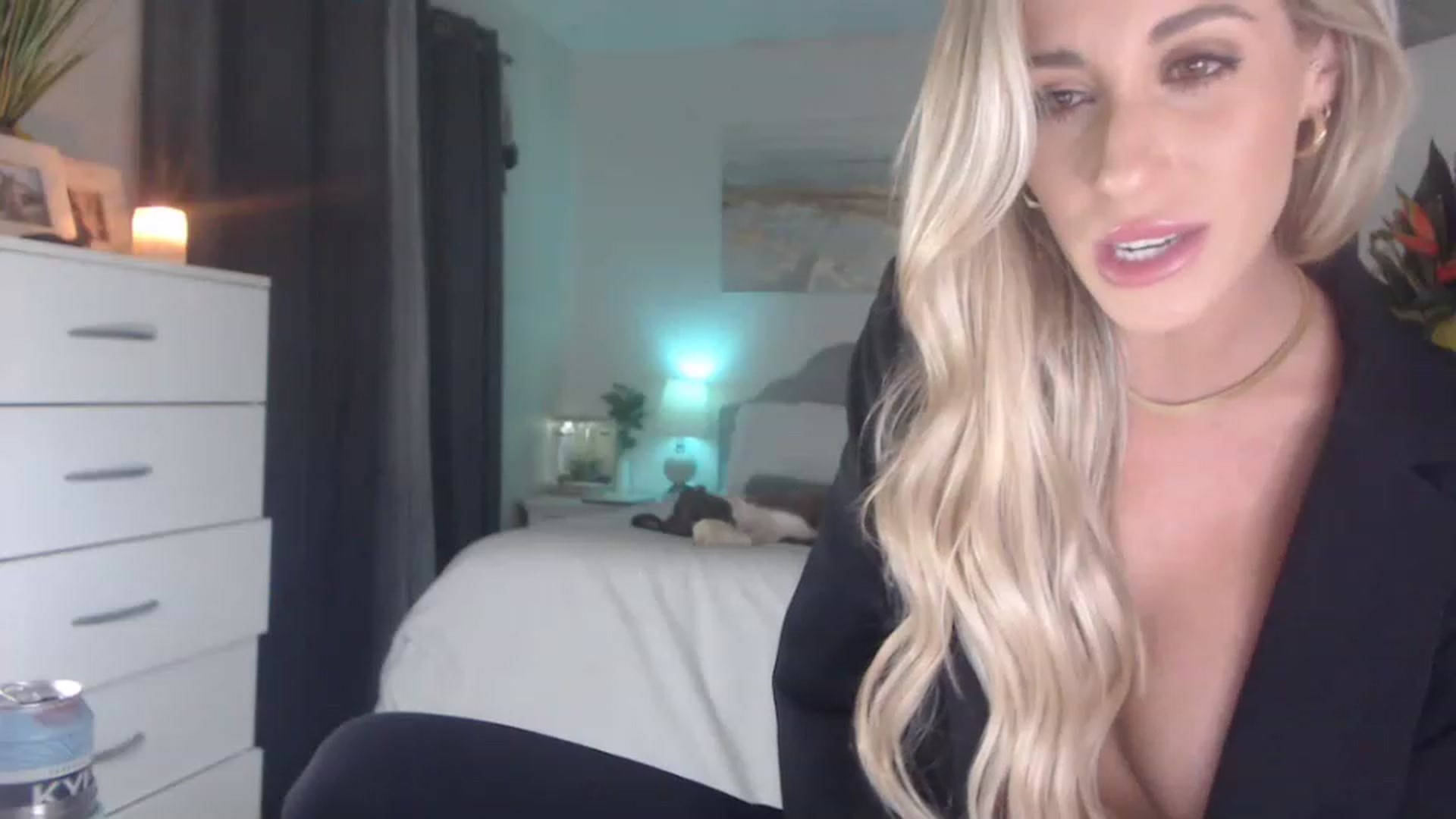 Gallery image thumbnail from Queen_bambii's myfreecams stream on, 04/21/2023, 06:48 image 20 of 20