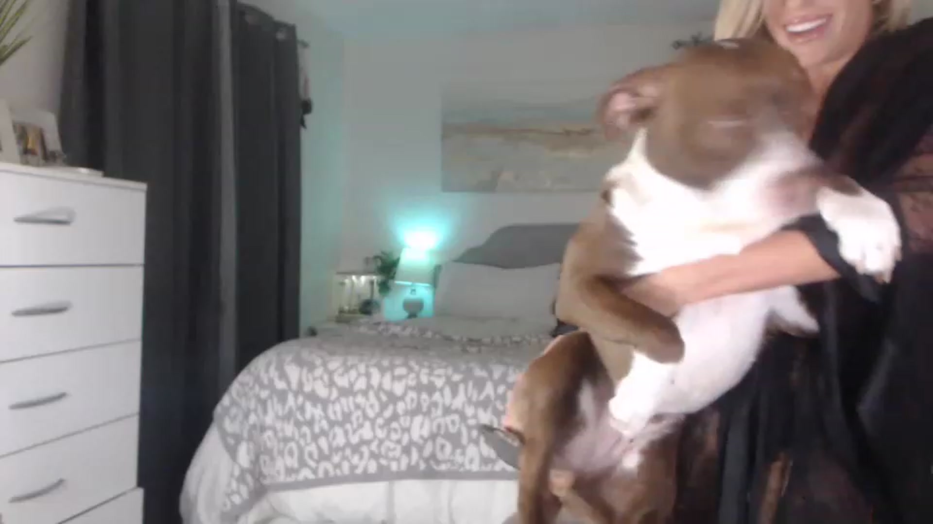 Gallery image thumbnail from Queen_bambii's myfreecams stream on, 05/16/2023, 07:59 image 6 of 20
