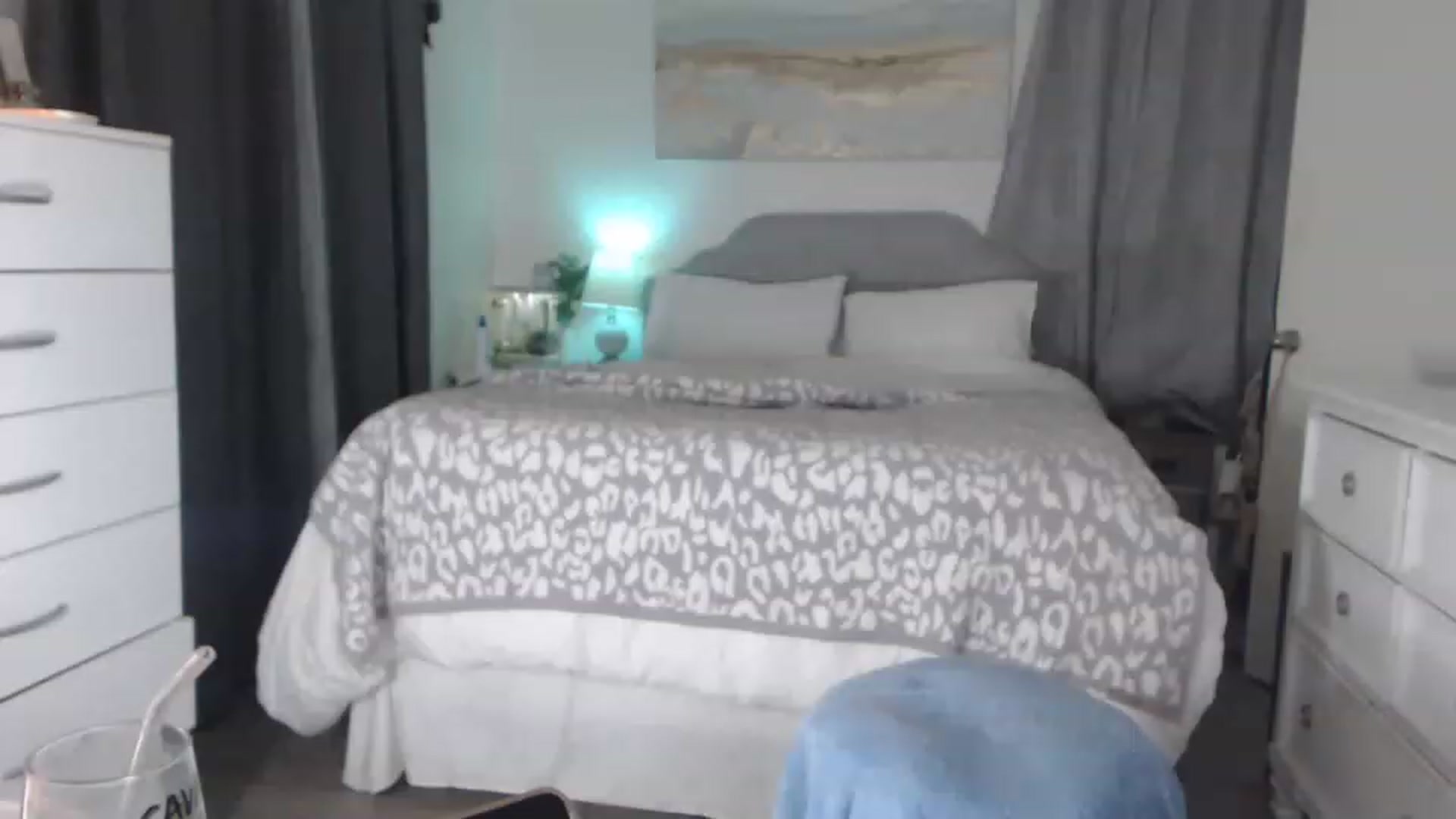 Gallery image thumbnail from Queen_bambii's myfreecams stream on, 05/16/2023, 09:06 image 18 of 20