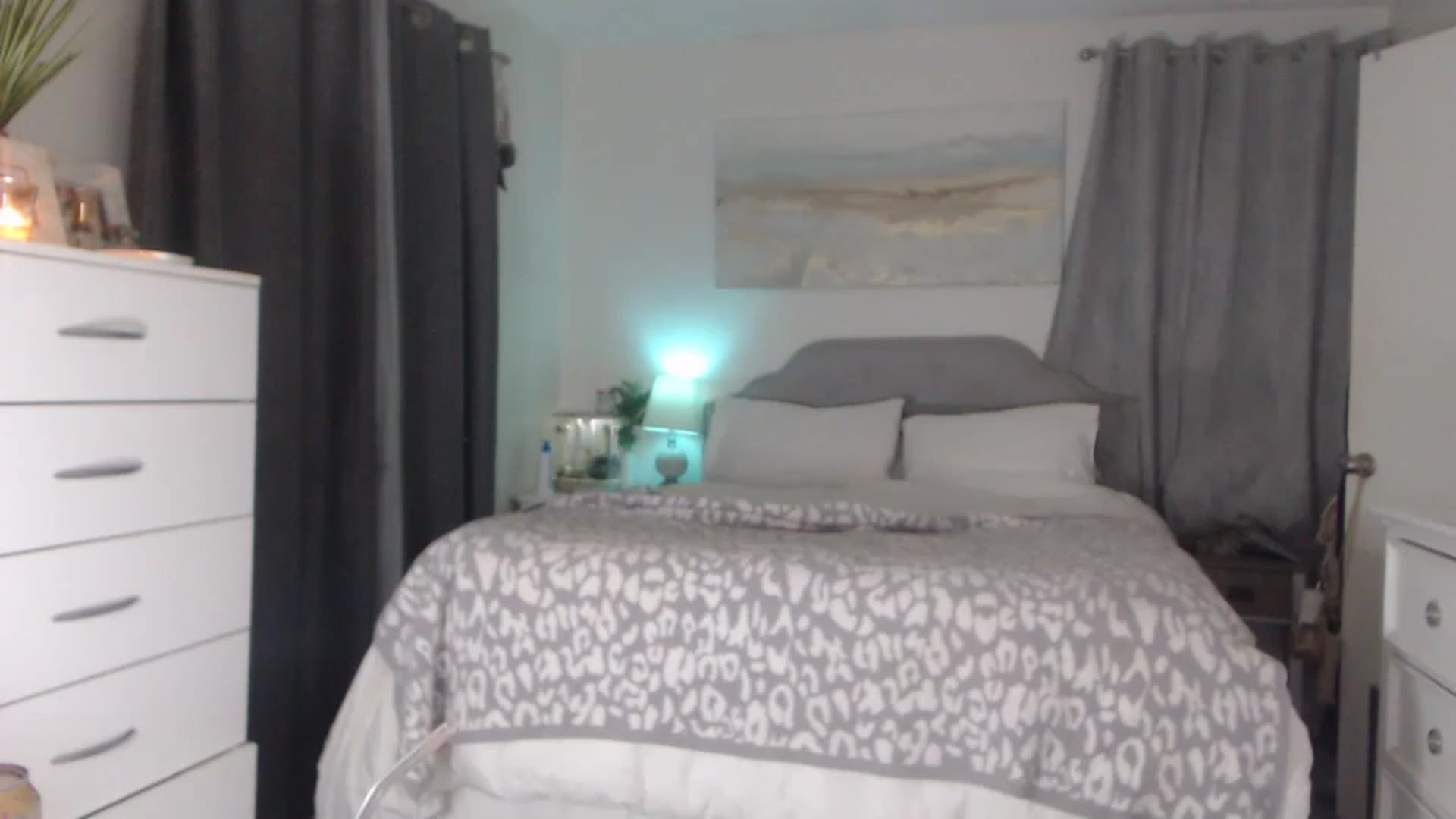 Gallery image thumbnail from Queen_bambii's myfreecams stream on, 05/16/2023, 09:06 image 14 of 20