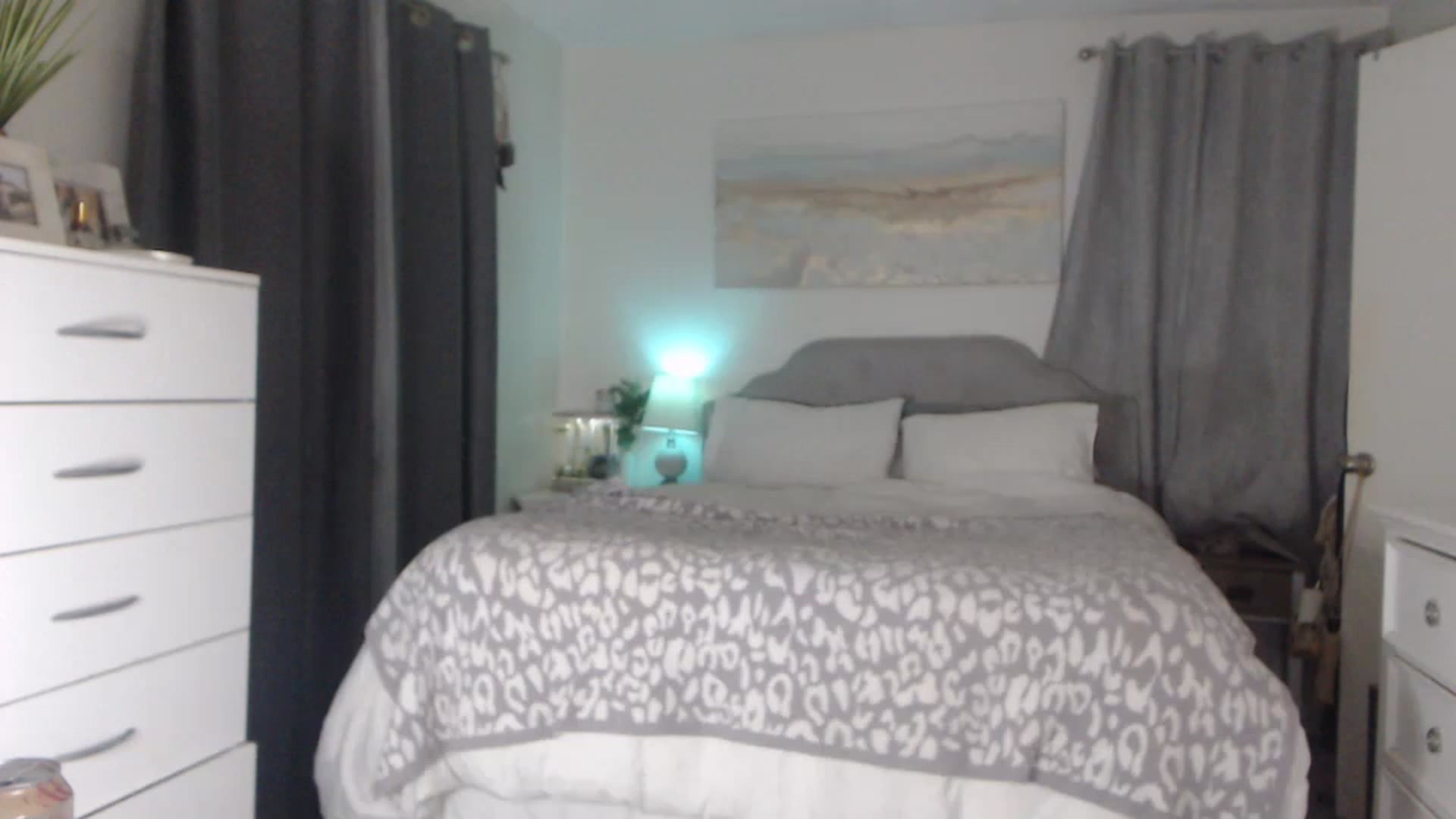 Gallery image thumbnail from Queen_bambii's myfreecams stream on, 05/16/2023, 09:06 image 3 of 20