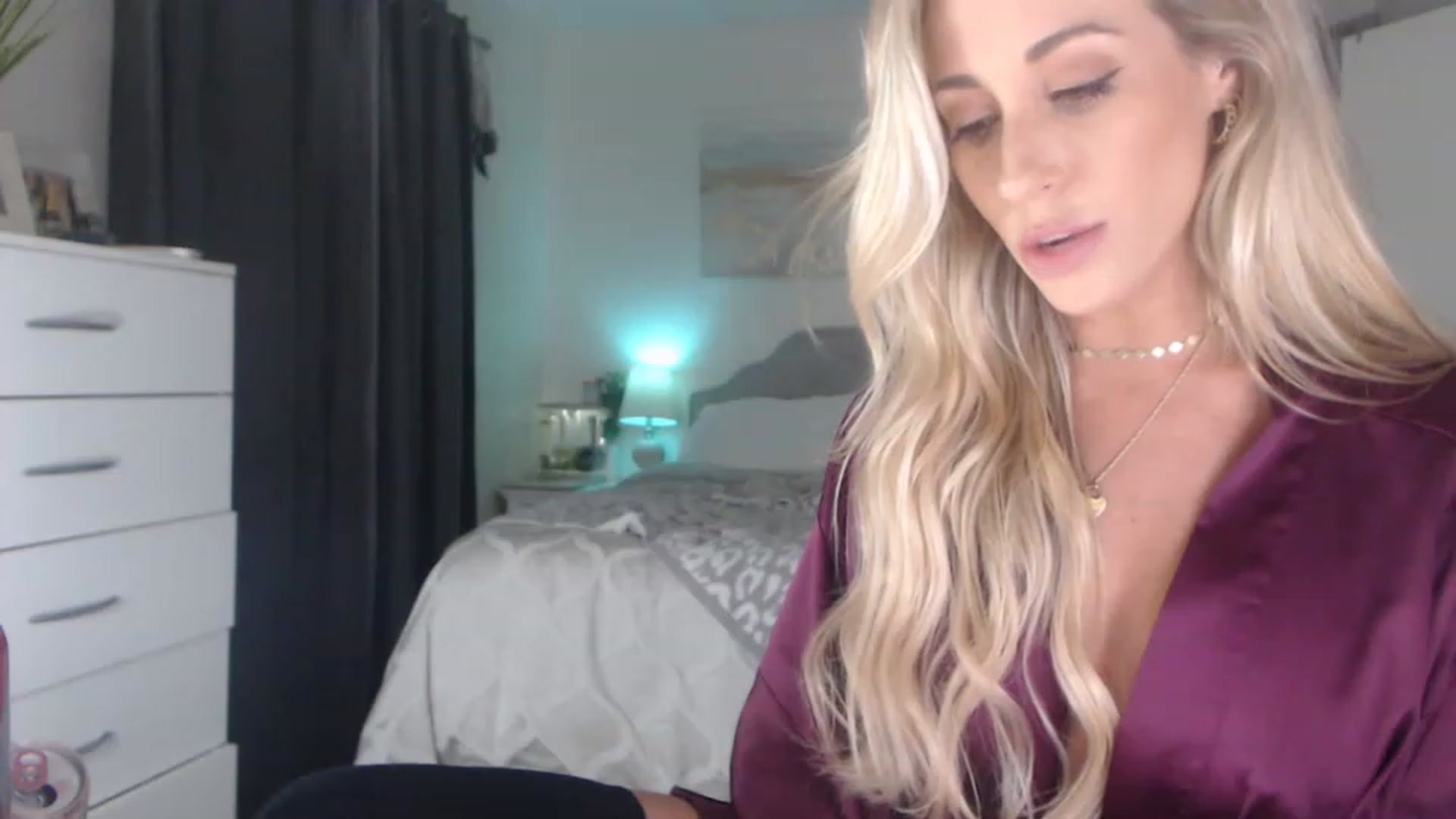 Gallery image thumbnail from Queen_bambii's myfreecams stream on, 05/20/2023, 06:54 image 10 of 20