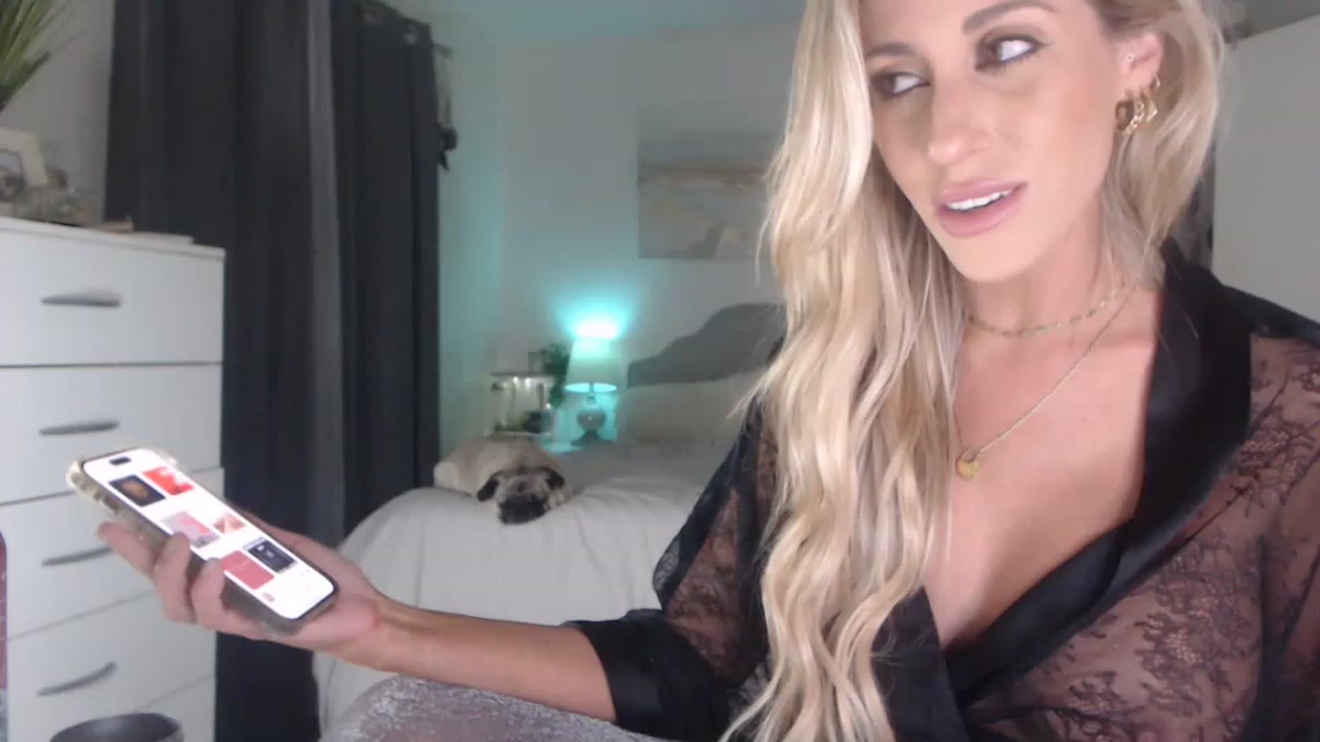 Gallery image thumbnail from Queen_bambii's myfreecams stream on, 06/02/2023, 08:31 image 20 of 20