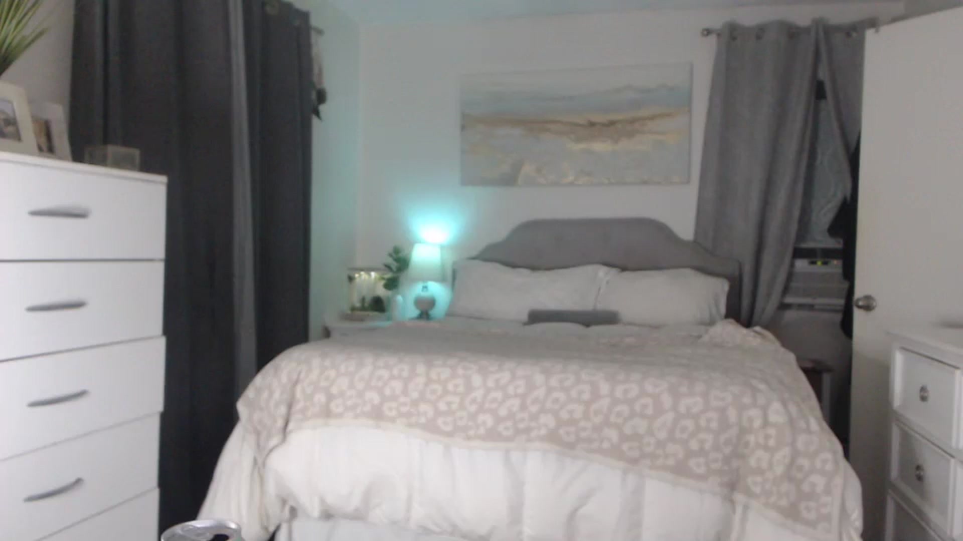 Gallery image thumbnail from Queen_bambii's myfreecams stream on, 06/29/2023, 05:50 image 8 of 20