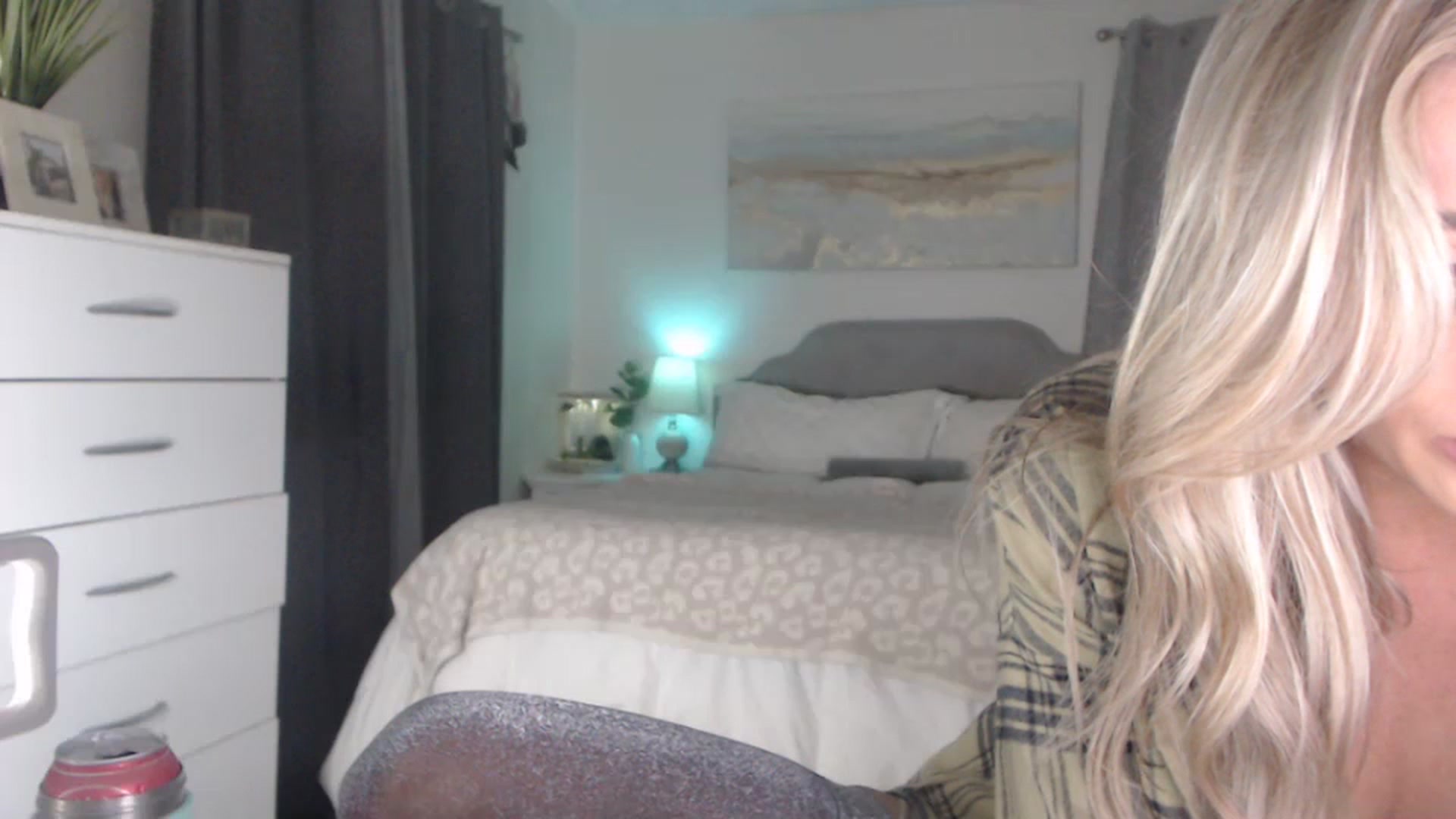 Gallery image thumbnail from Queen_bambii's myfreecams stream on, 06/29/2023, 07:14 image 1 of 20