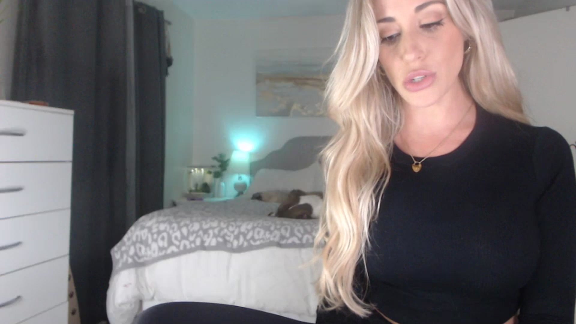 Gallery image thumbnail from Queen_bambii's myfreecams stream on, 07/12/2023, 04:02 image 3 of 20
