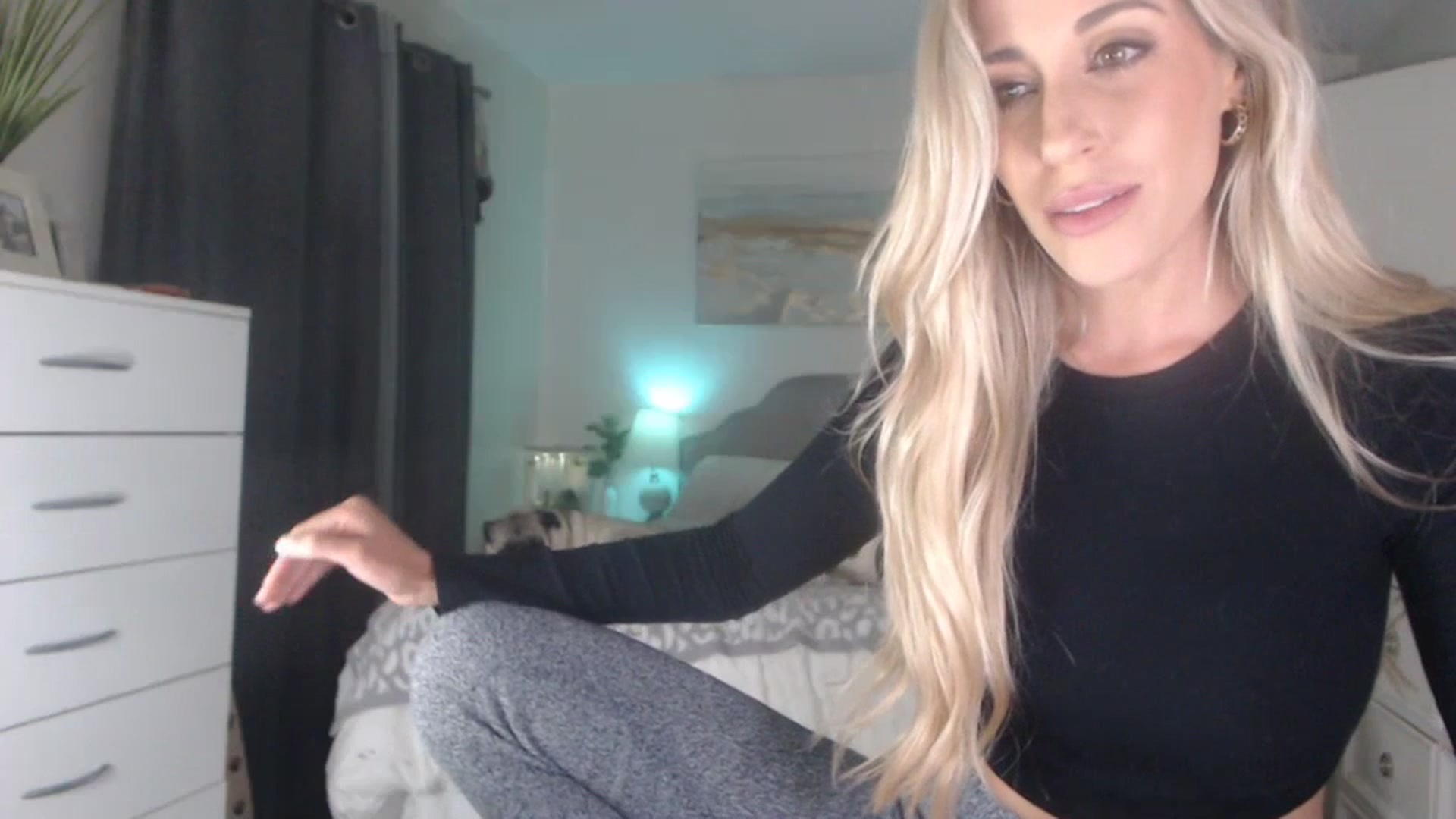 Gallery image thumbnail from Queen_bambii's myfreecams stream on, 07/12/2023, 06:38 image 20 of 20