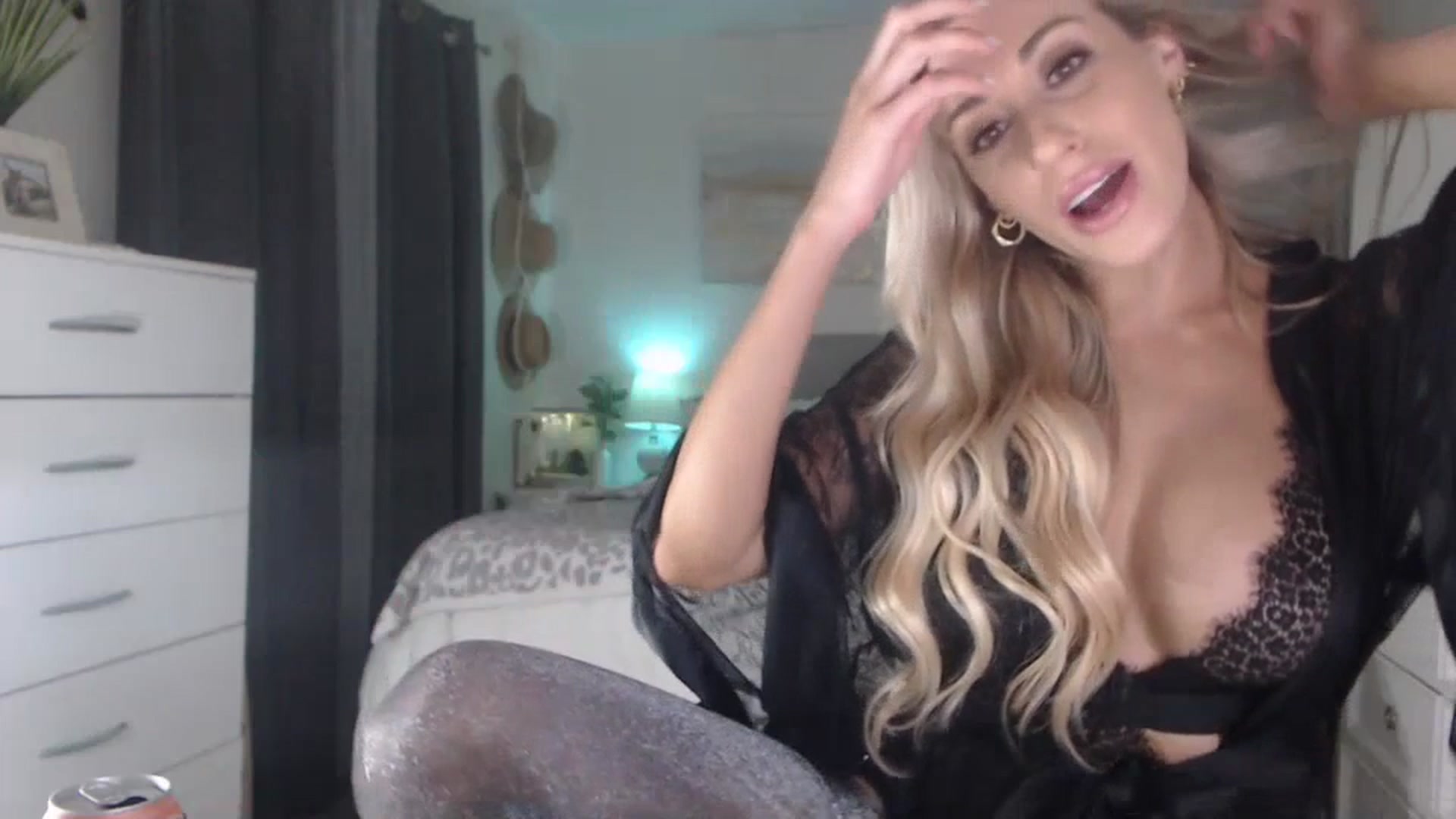 Gallery image thumbnail from Queen_bambii's myfreecams stream on, 07/17/2023, 06:30 image 8 of 20