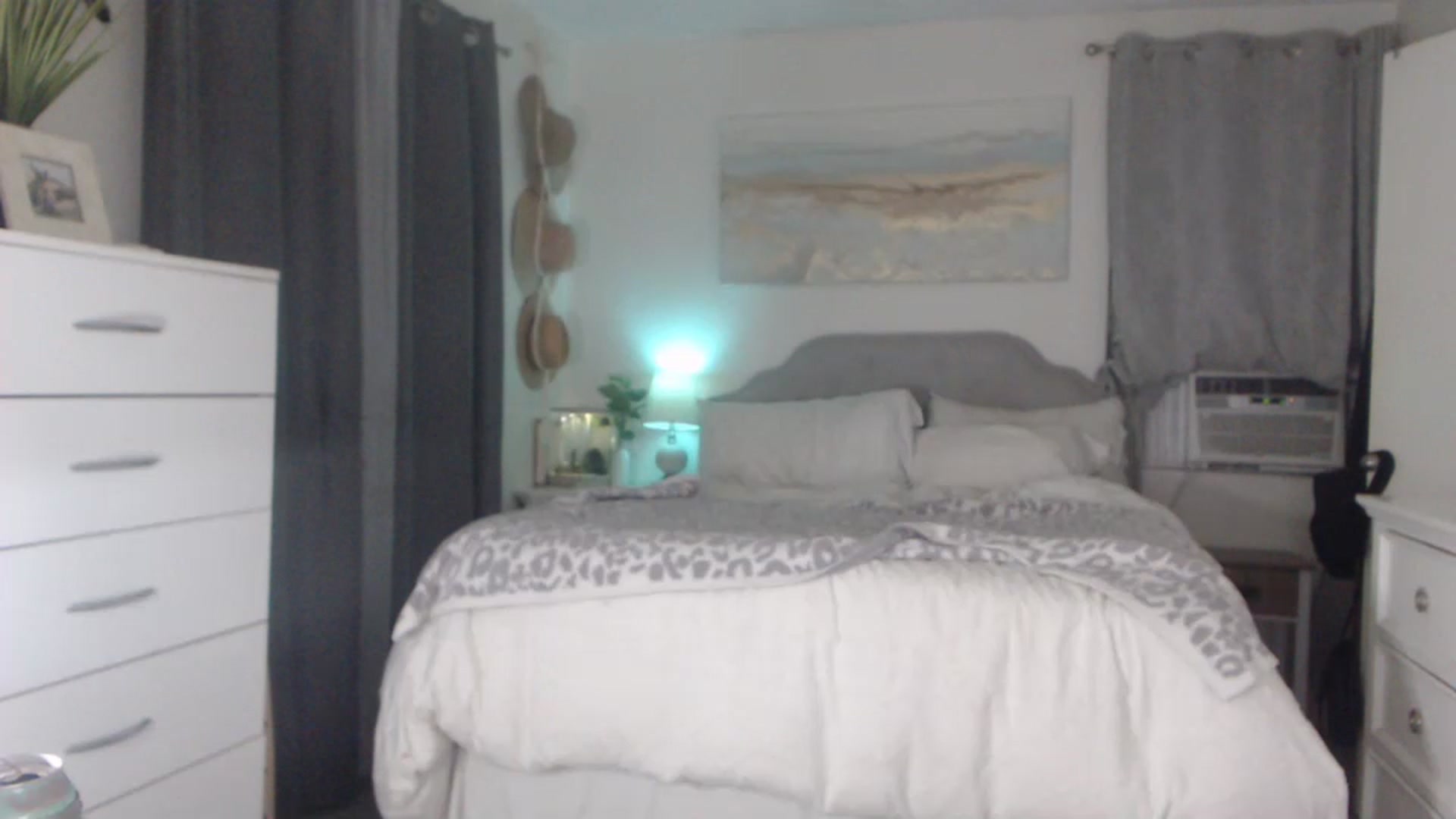 Gallery image thumbnail from Queen_bambii's myfreecams stream on, 07/17/2023, 06:30 image 7 of 20