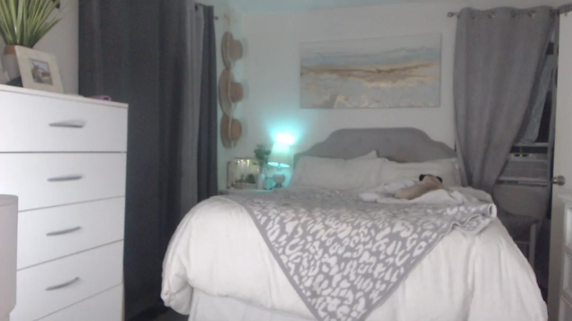Gallery image thumbnail from Queen_bambii's myfreecams stream on, 07/19/2023, 05:19 image 4 of 20