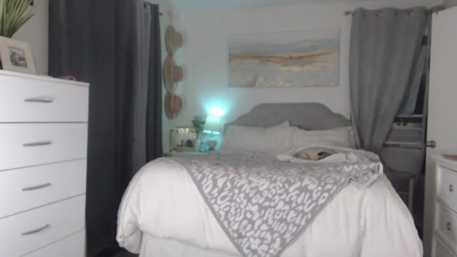 Gallery image thumbnail from Queen_bambii's myfreecams stream on, 07/19/2023, 05:19 image 15 of 20