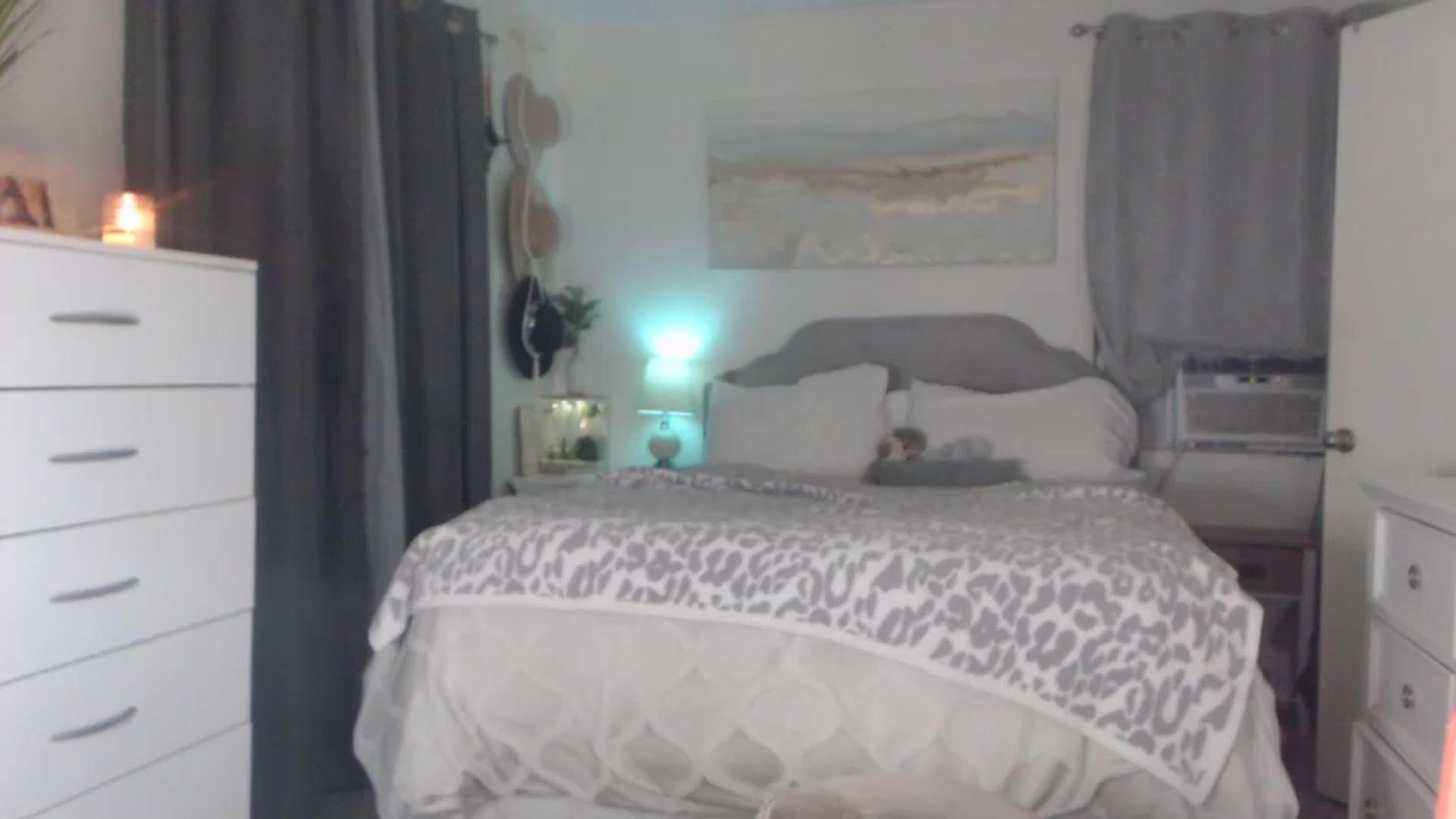 Gallery image thumbnail from Queen_bambii's myfreecams stream on, 08/25/2023, 08:14 image 13 of 20