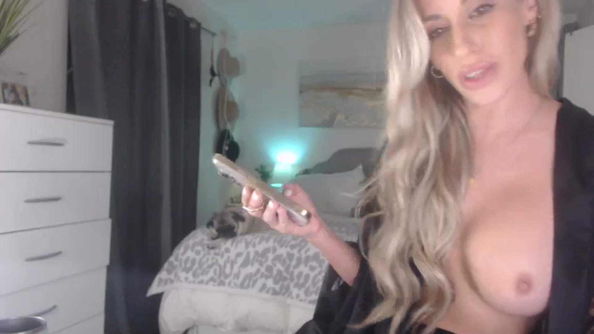Gallery image thumbnail from Queen_bambii's myfreecams stream on, 09/04/2023, 07:37 image 18 of 20
