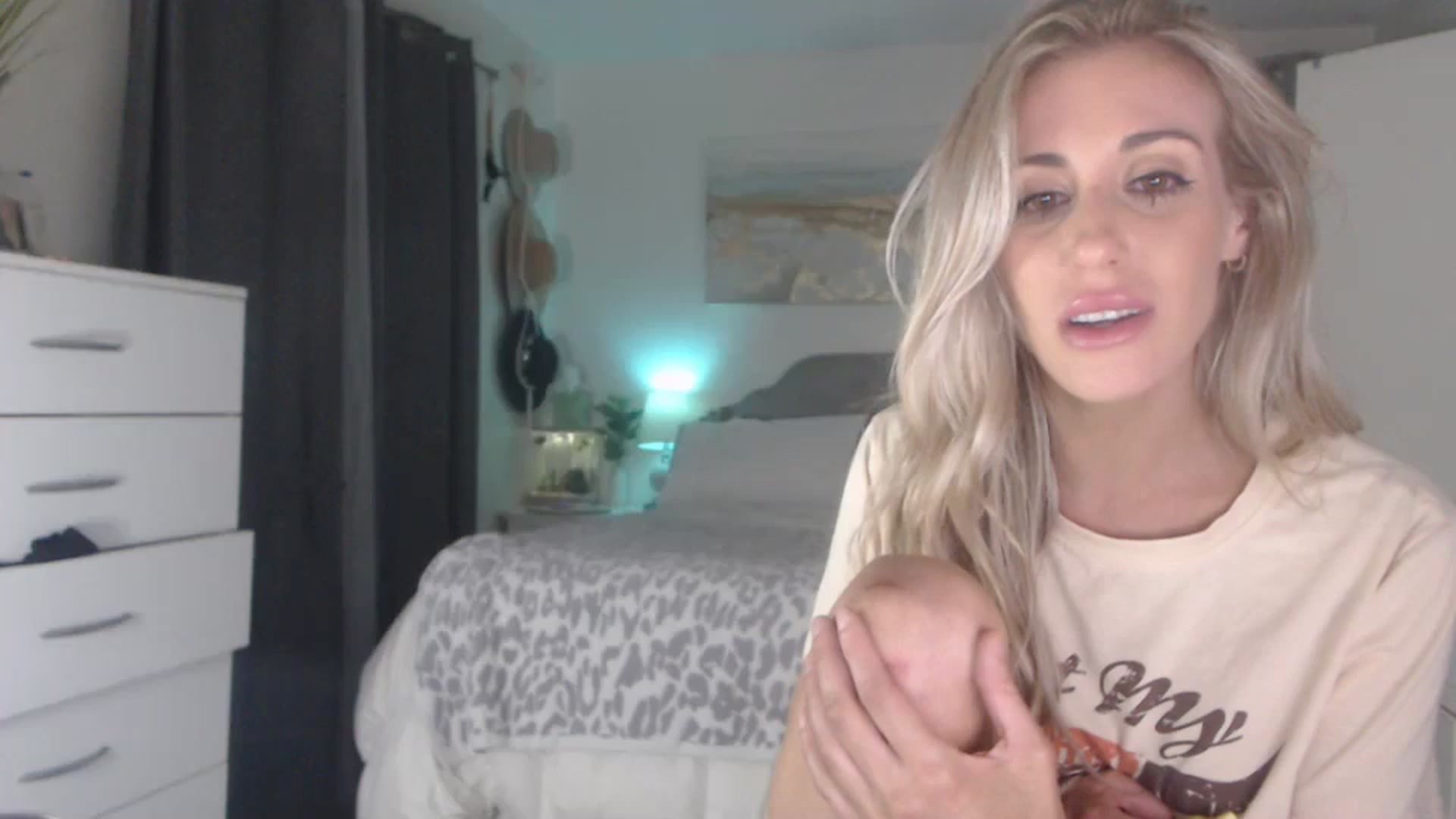 Gallery image thumbnail from Queen_bambii's myfreecams stream on, 09/07/2023, 08:26 image 20 of 20