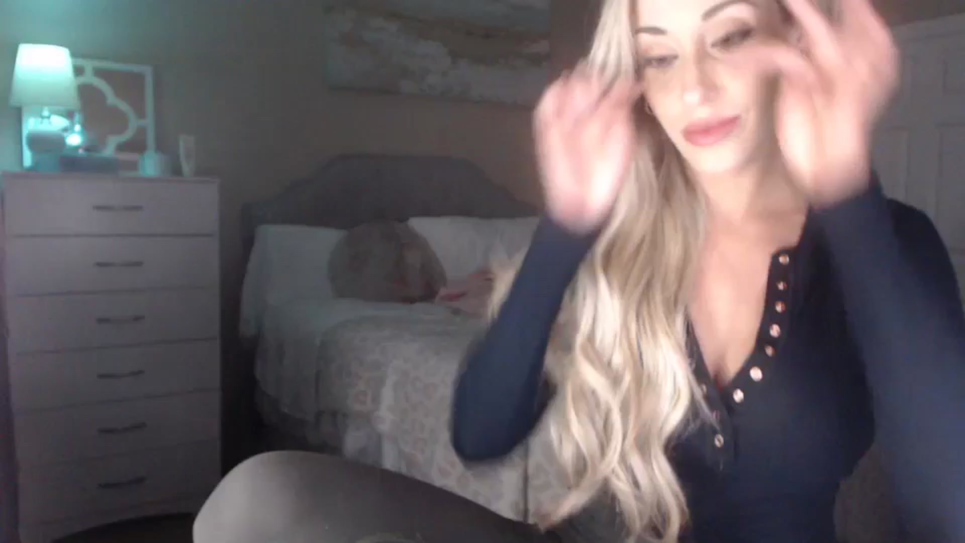 Gallery image thumbnail from Queen_bambii's myfreecams stream on, 10/10/2023, 04:50 image 20 of 20