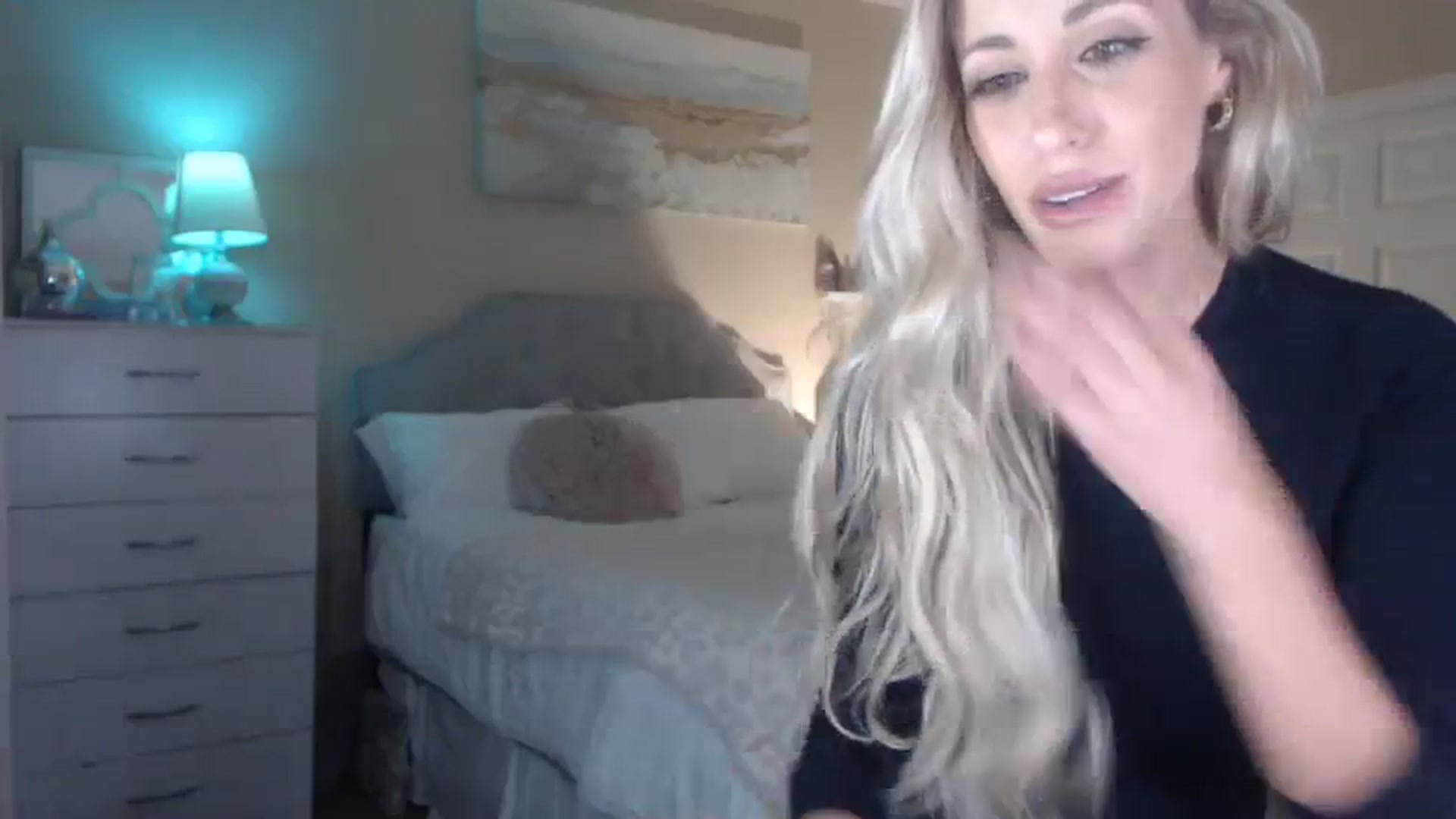 Gallery image thumbnail from Queen_bambii's myfreecams stream on, 10/21/2023, 05:57 image 12 of 20