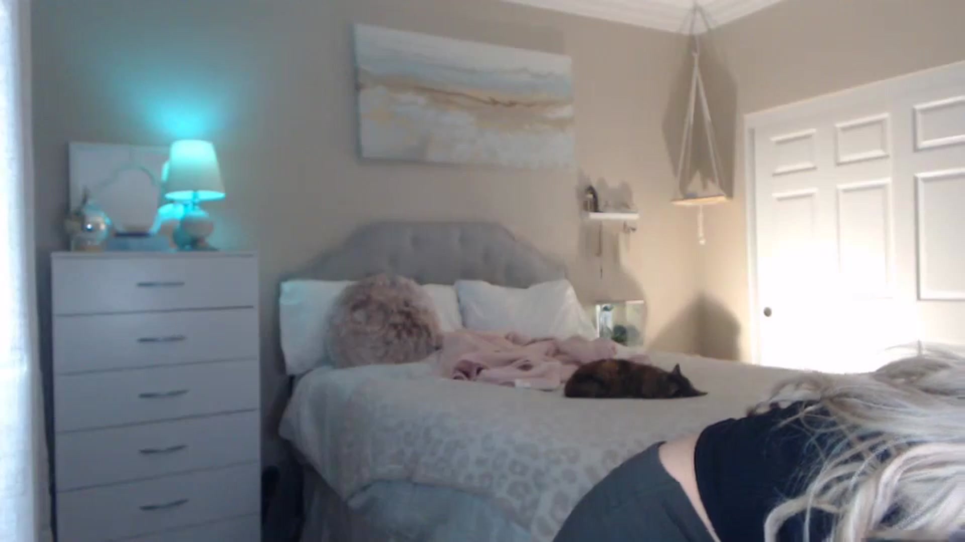 Gallery image thumbnail from Queen_bambii's myfreecams stream on, 10/27/2023, 04:03 image 2 of 20