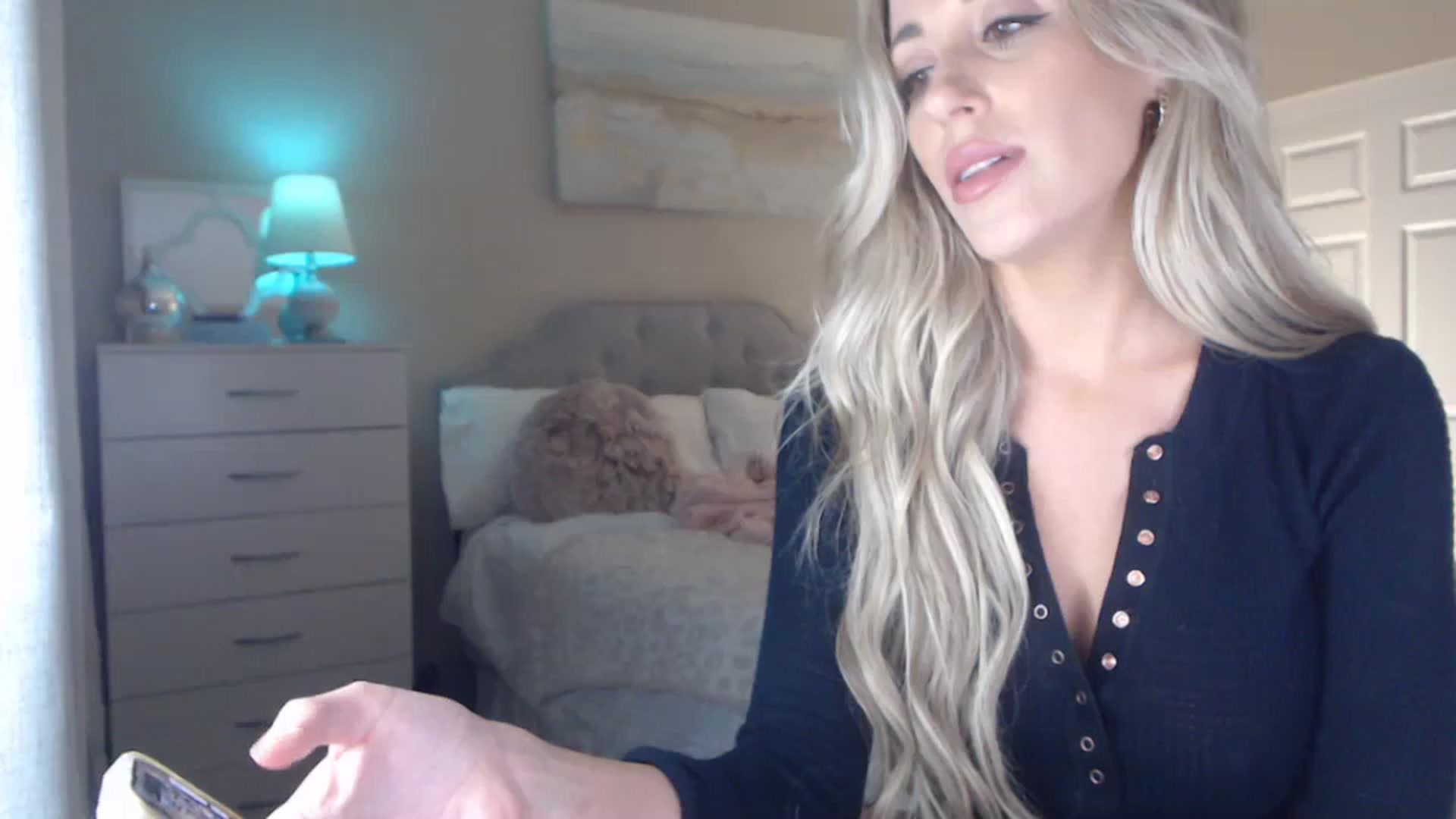 Gallery image thumbnail from Queen_bambii's myfreecams stream on, 10/27/2023, 05:07 image 2 of 20